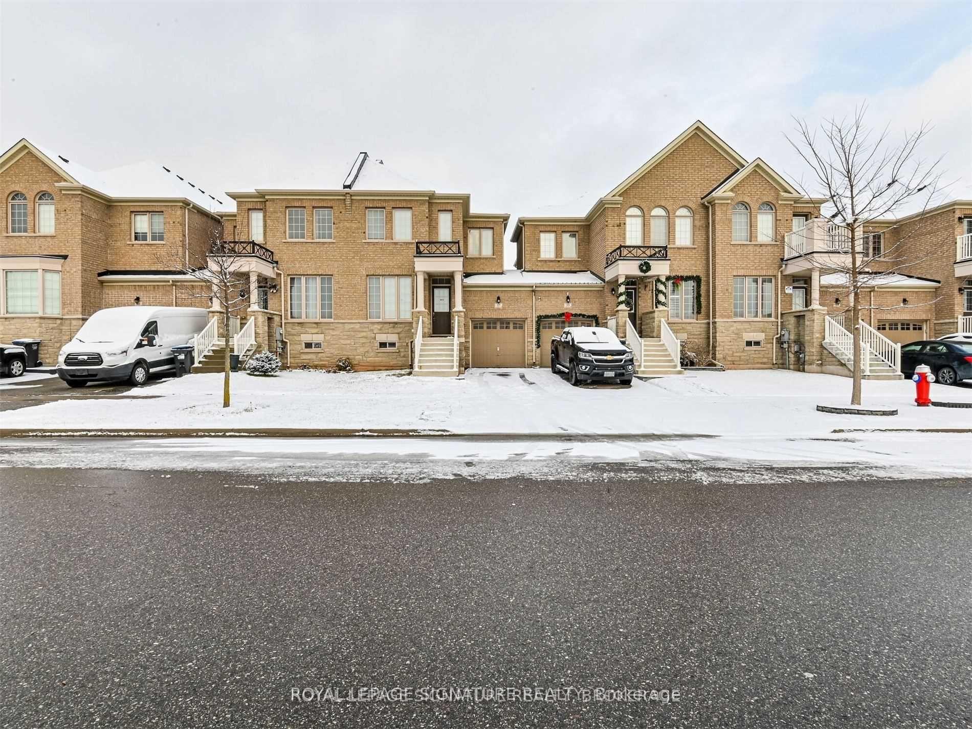 Photo 1 of 37 Chesterwood Crescent, Brampton, Credit Valley — HOMEH