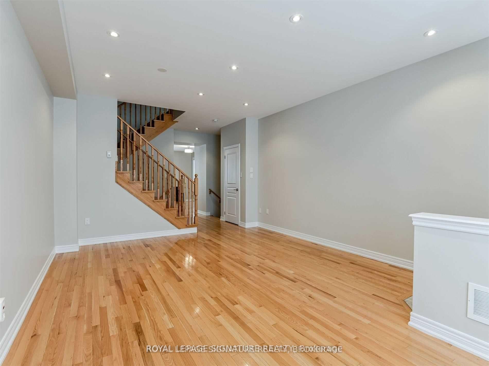 Photo 33 of 37 Chesterwood Crescent, Brampton, Credit Valley — HOMEH