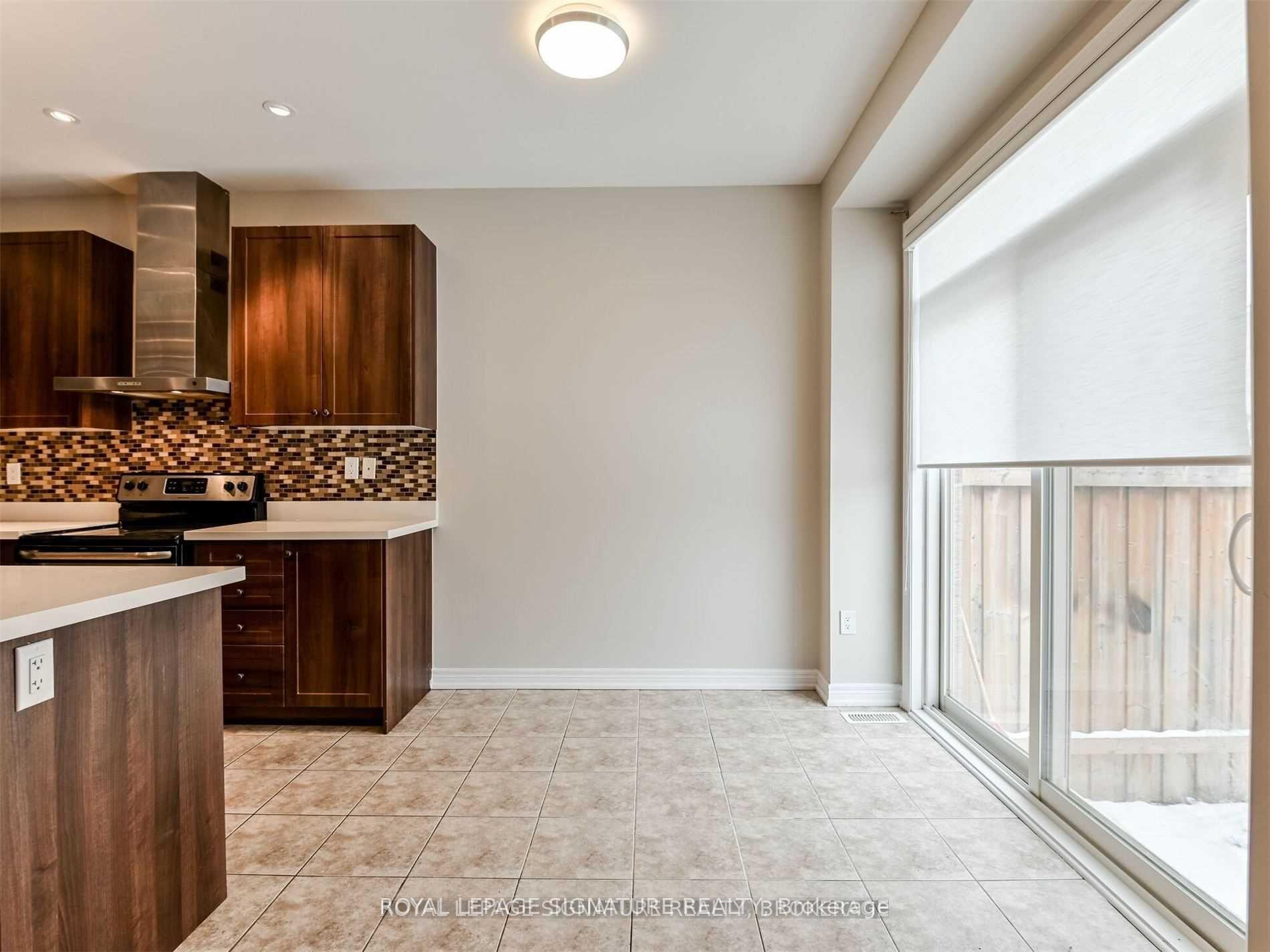 Photo 26 of 37 Chesterwood Crescent, Brampton, Credit Valley — HOMEH