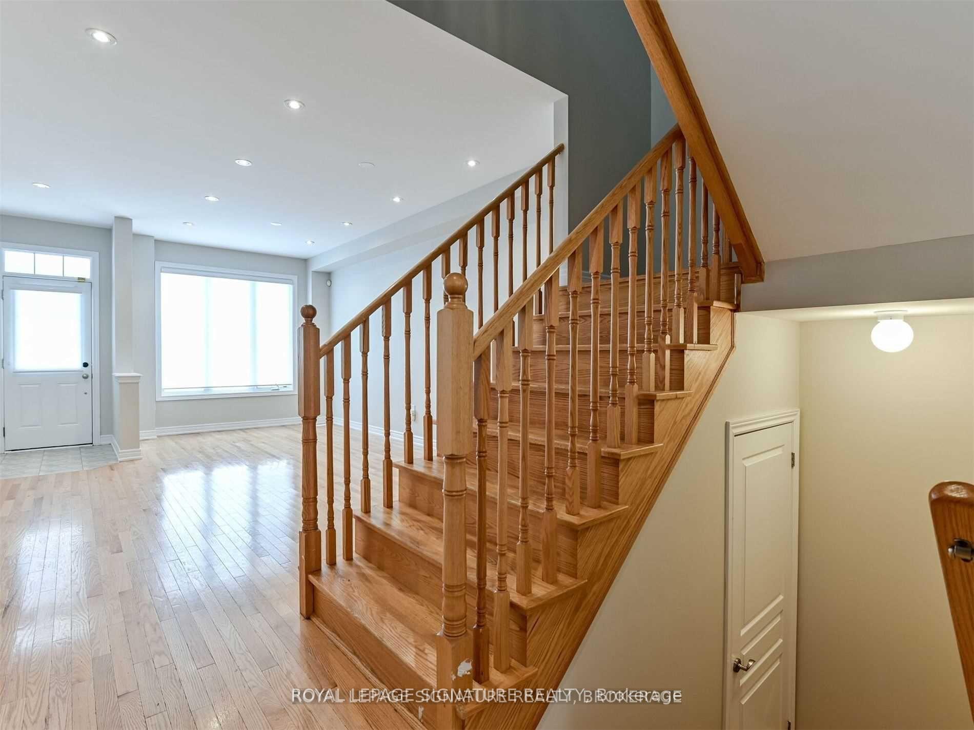 Photo 15 of 37 Chesterwood Crescent, Brampton, Credit Valley — HOMEH