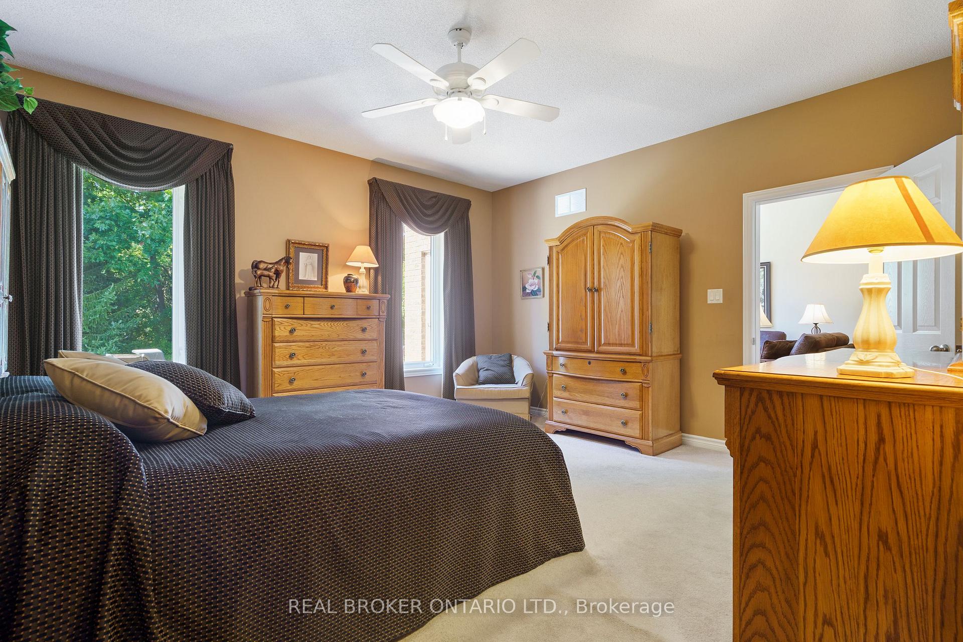 Photo 16 of 182 Valridge Drive, Hamilton, Ancaster — HOMEH