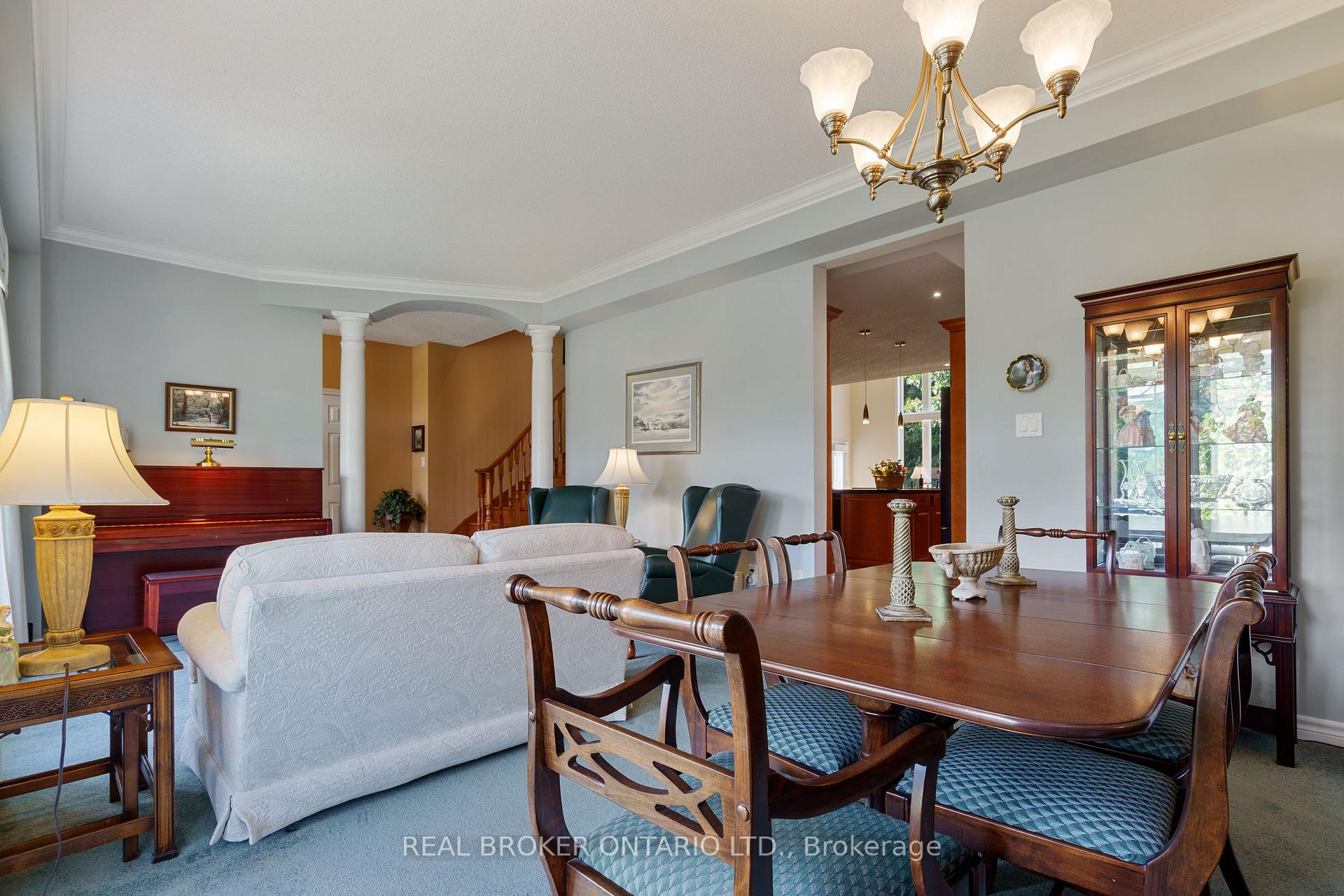 Photo 19 of 182 Valridge Drive, Hamilton, Ancaster — HOMEH