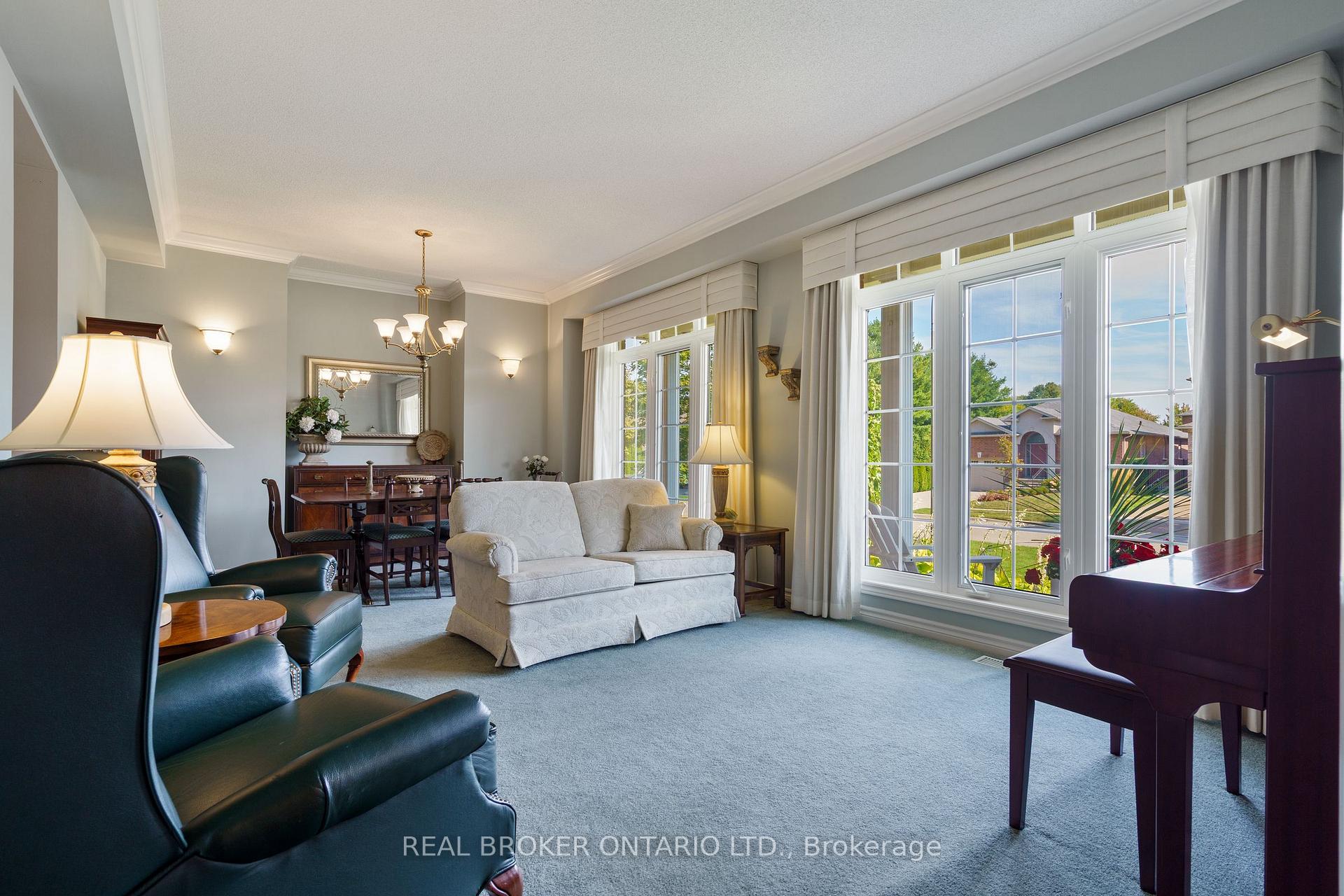 Photo 20 of 182 Valridge Drive, Hamilton, Ancaster — HOMEH