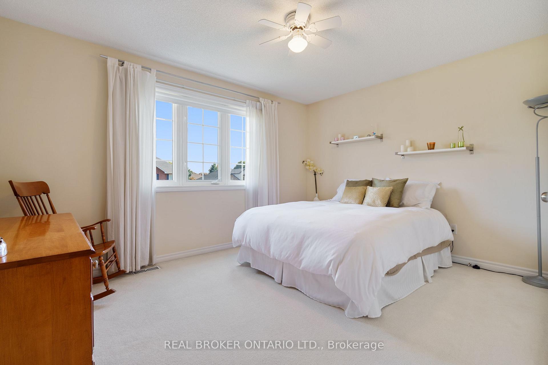 Photo 26 of 182 Valridge Drive, Hamilton, Ancaster — HOMEH