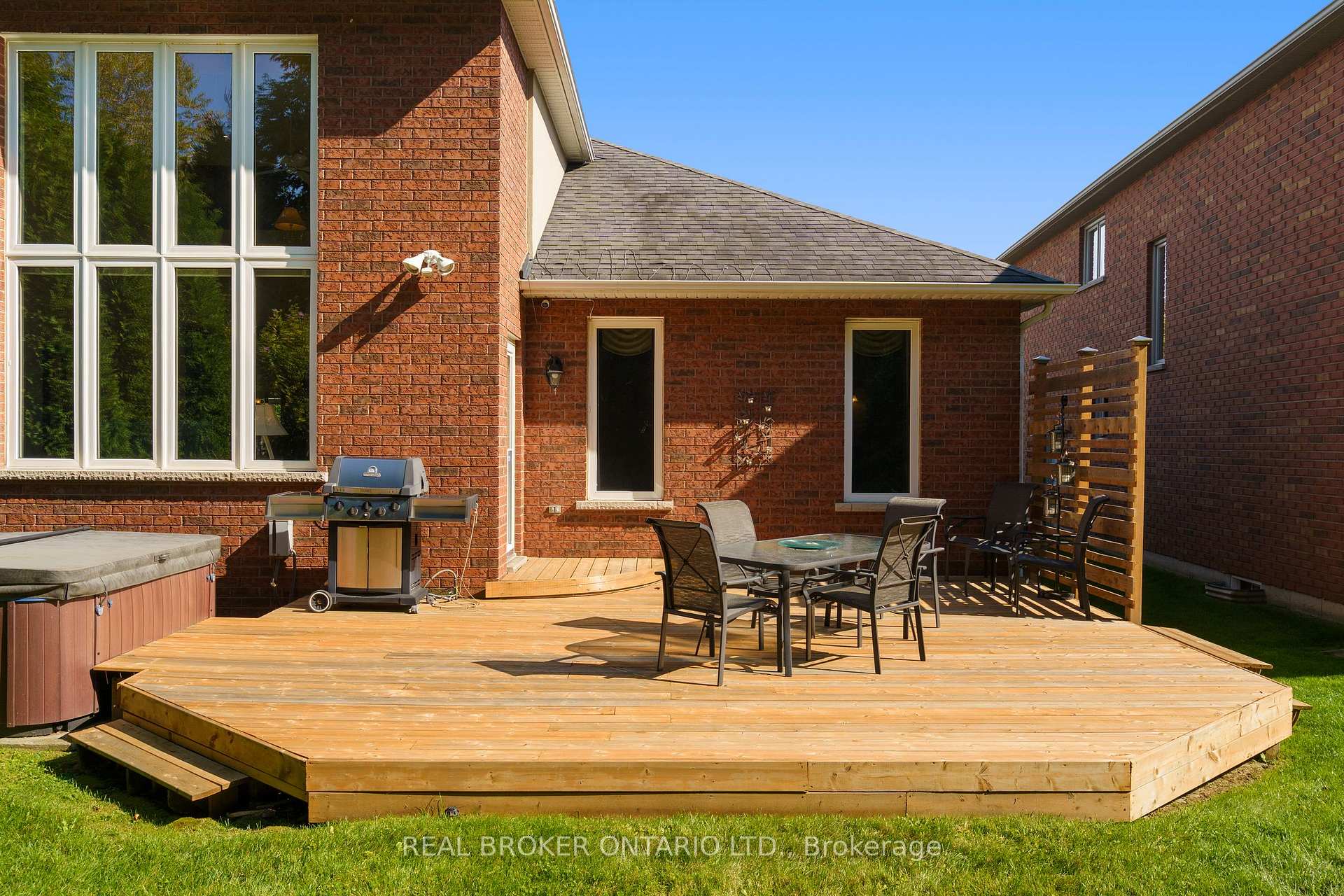 Photo 37 of 182 Valridge Drive, Hamilton, Ancaster — HOMEH