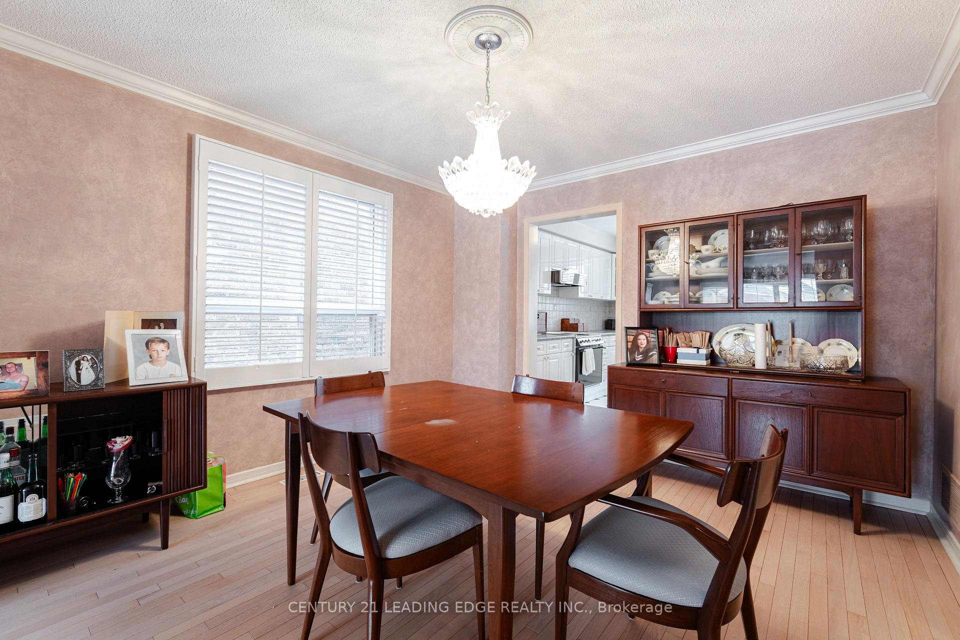 Photo 14 of 14 Edgecroft Trail, Vaughan, Brownridge — HOMEH