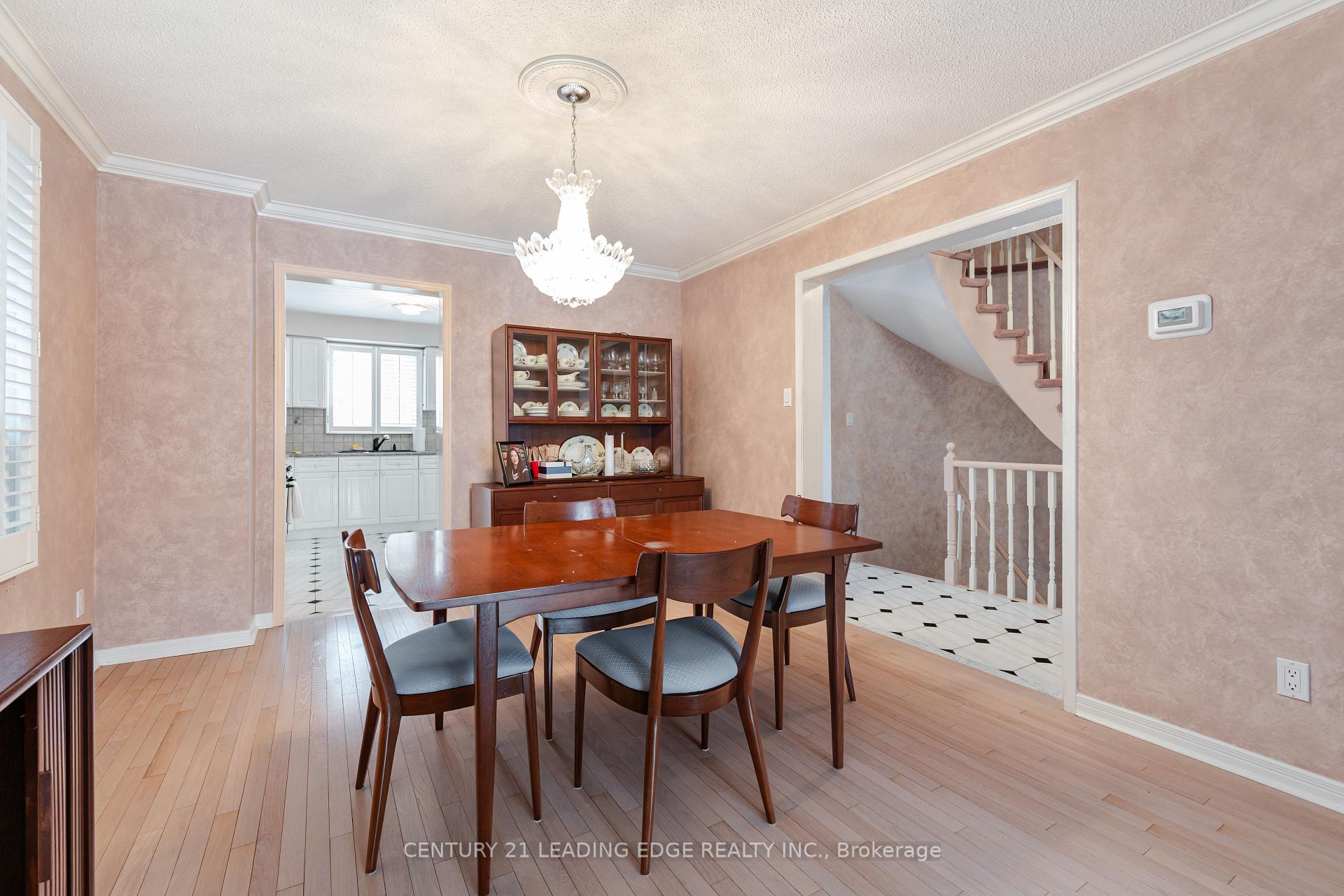 Photo 15 of 14 Edgecroft Trail, Vaughan, Brownridge — HOMEH