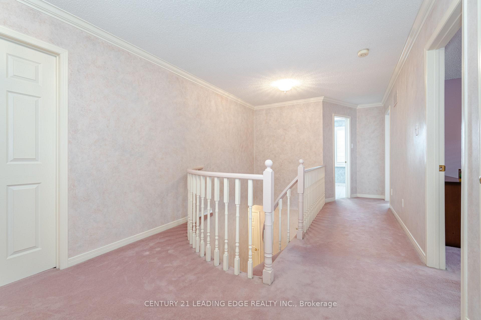Photo 30 of 14 Edgecroft Trail, Vaughan, Brownridge — HOMEH