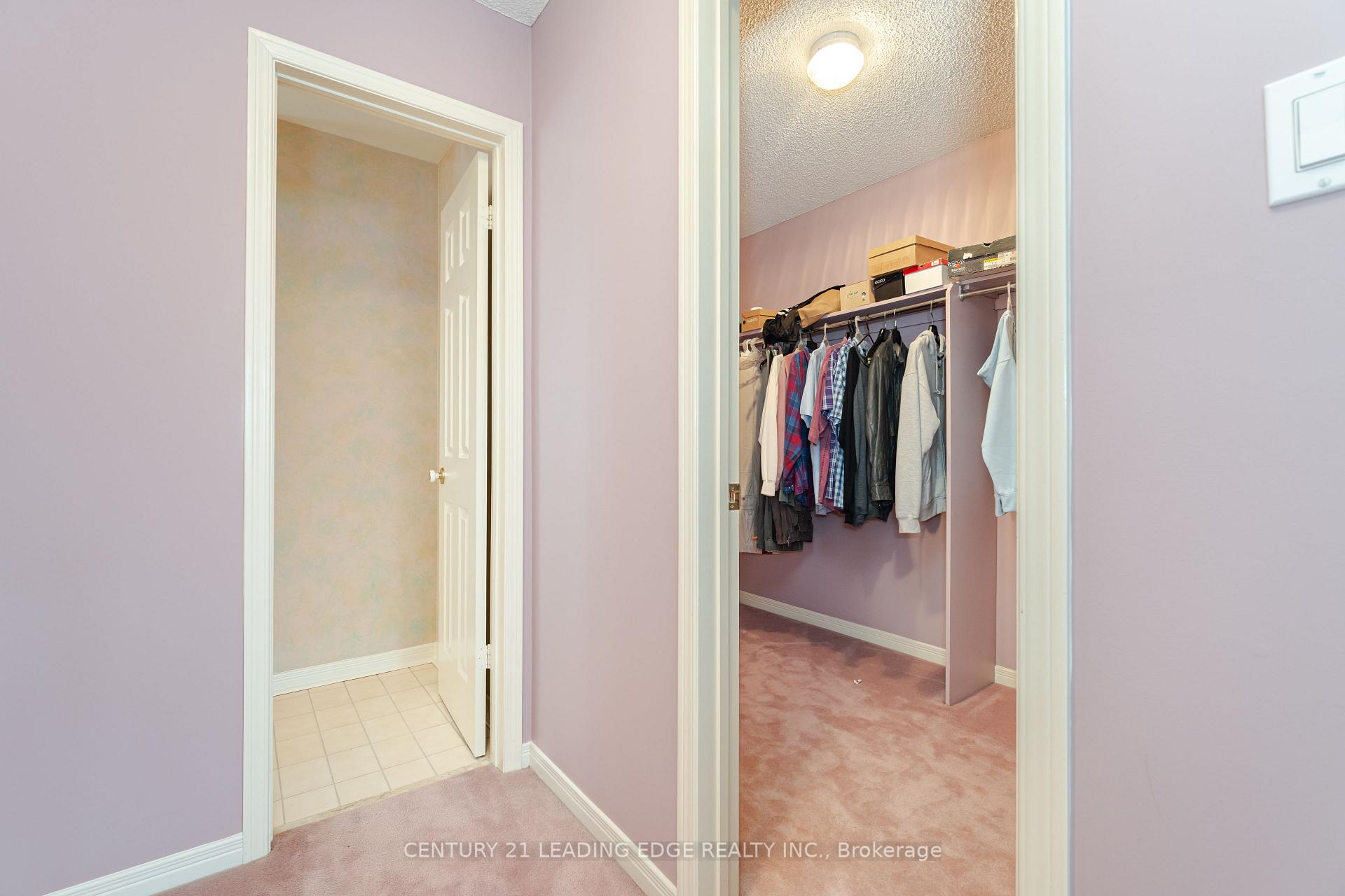 Photo 36 of 14 Edgecroft Trail, Vaughan, Brownridge — HOMEH