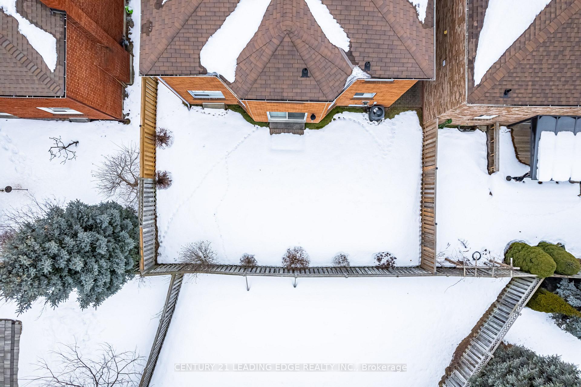 Photo 46 of 14 Edgecroft Trail, Vaughan, Brownridge — HOMEH