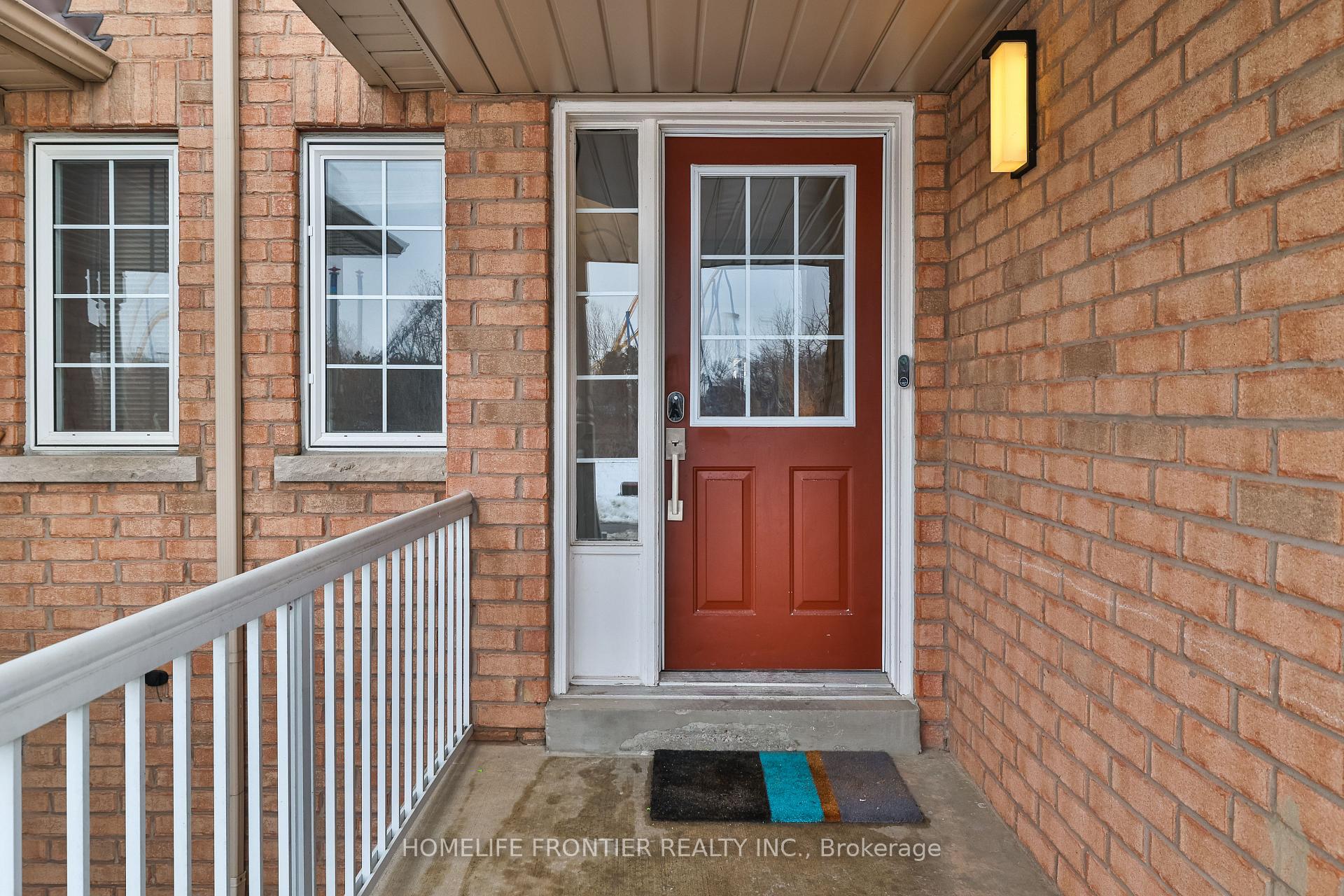 Photo 2 of 88 Penderwick Crescent, Vaughan, Vellore Village — HOMEH