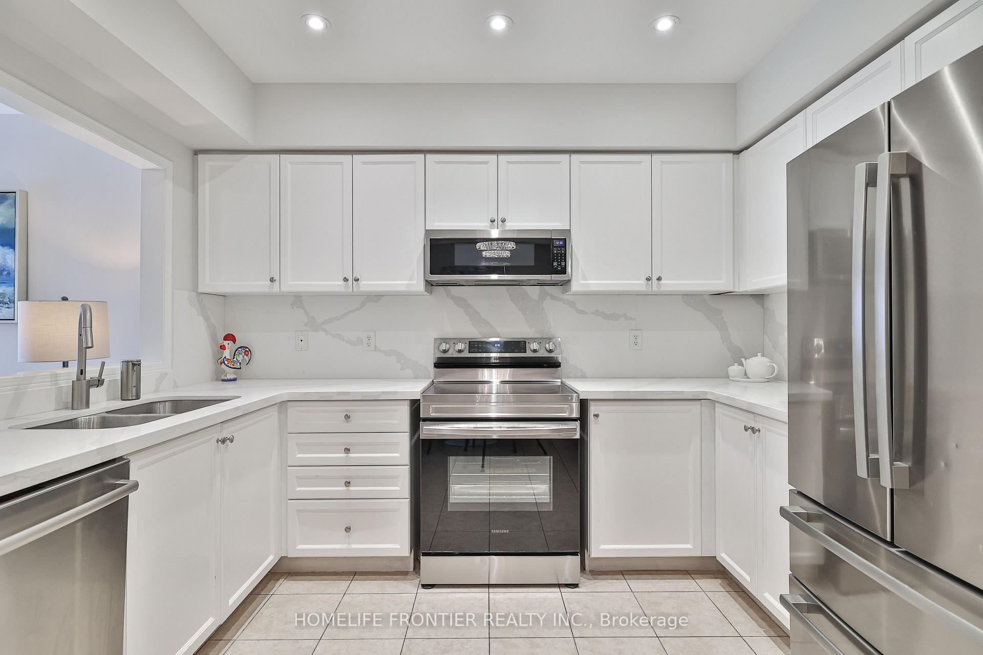 Photo 8 of 88 Penderwick Crescent, Vaughan, Vellore Village — HOMEH