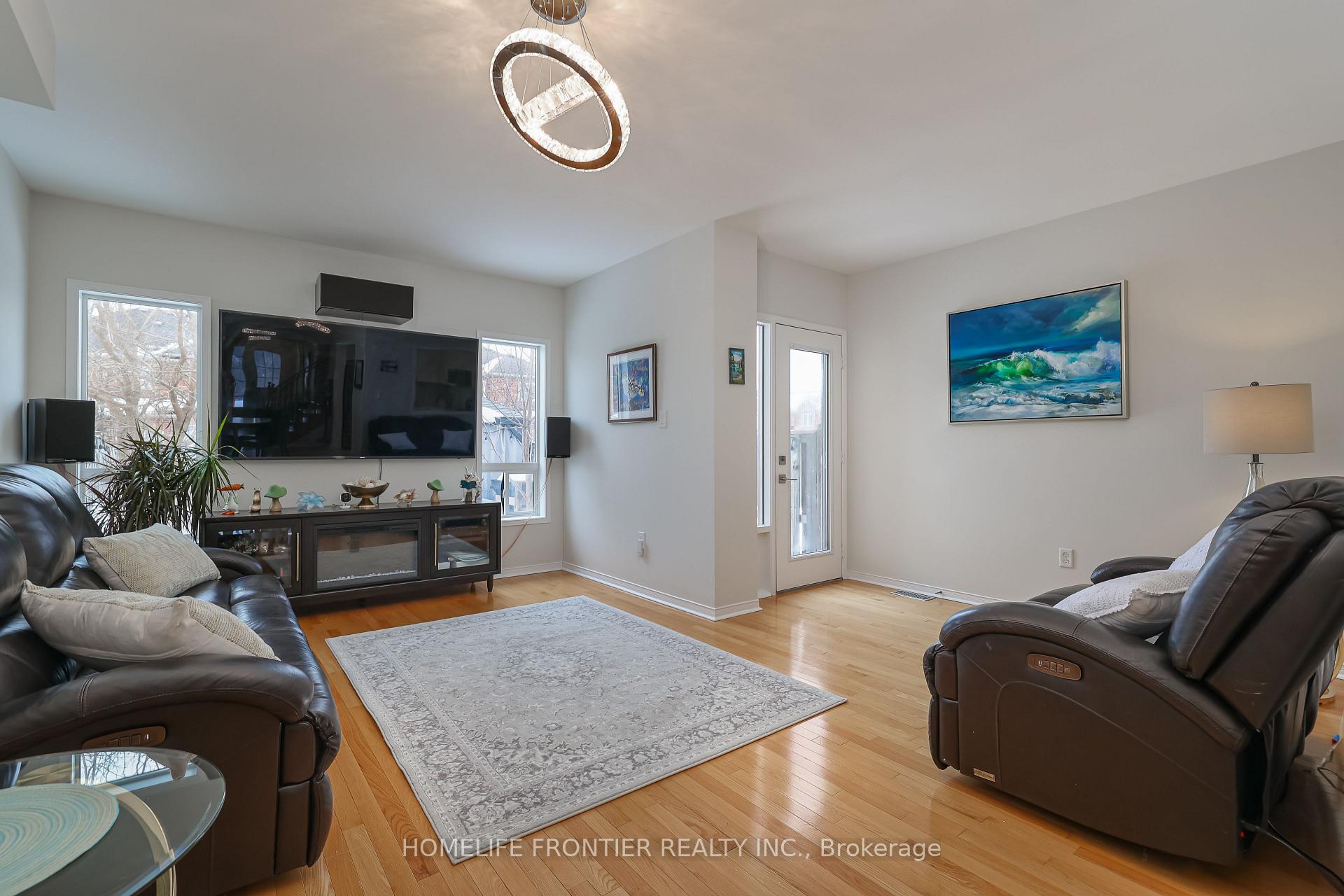 Photo 14 of 88 Penderwick Crescent, Vaughan, Vellore Village — HOMEH