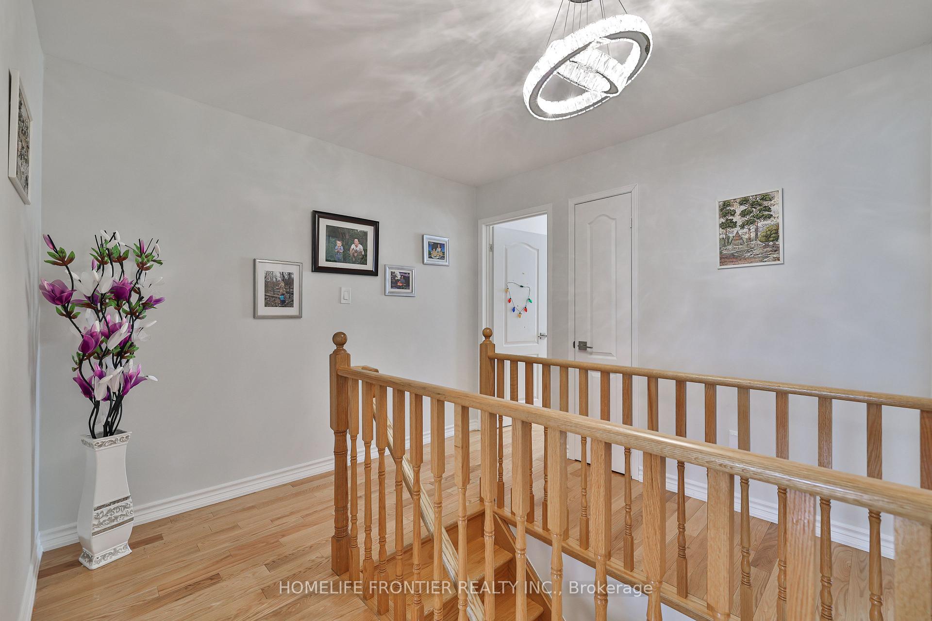 Photo 19 of 88 Penderwick Crescent, Vaughan, Vellore Village — HOMEH