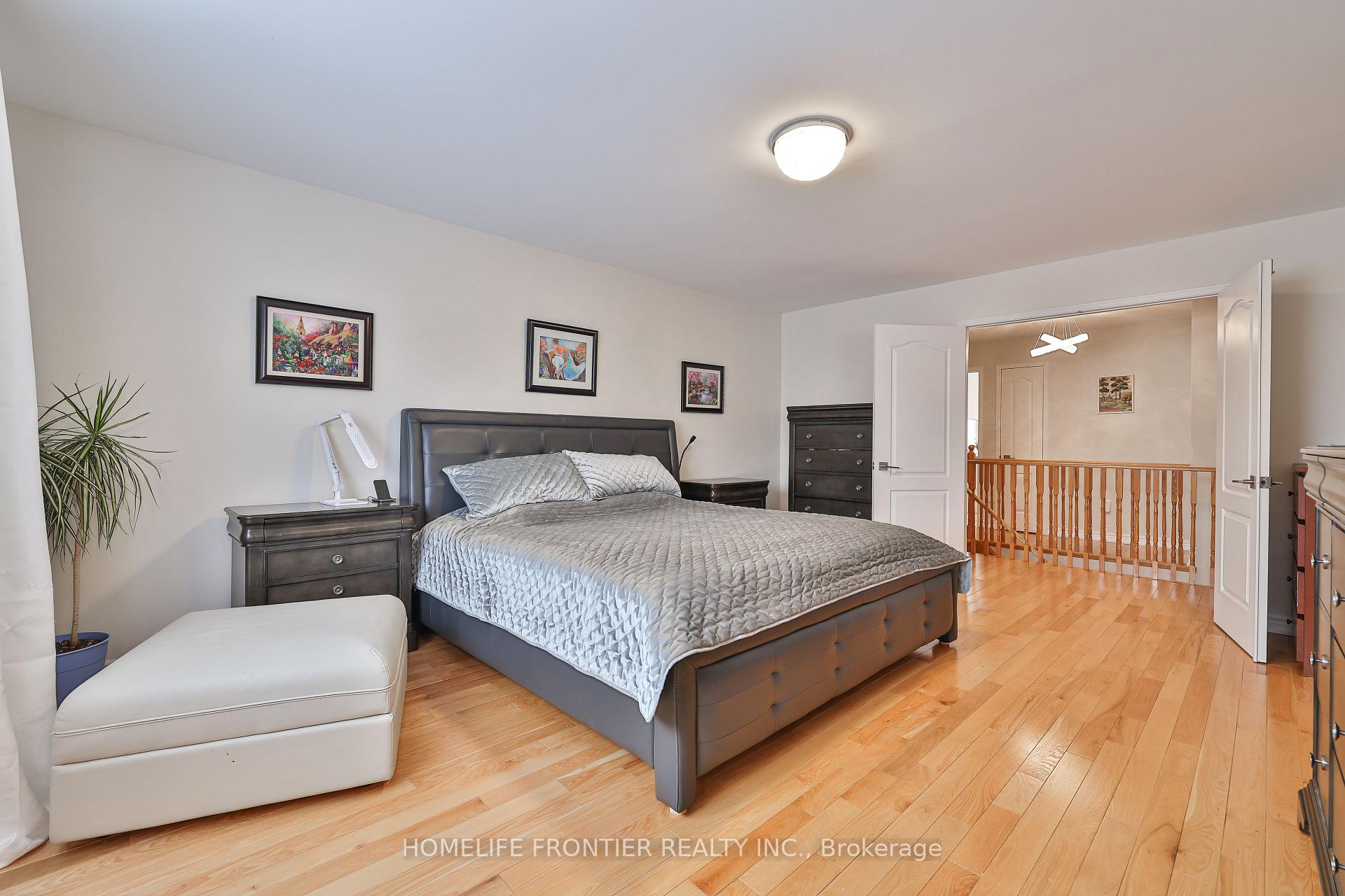Photo 26 of 88 Penderwick Crescent, Vaughan, Vellore Village — HOMEH