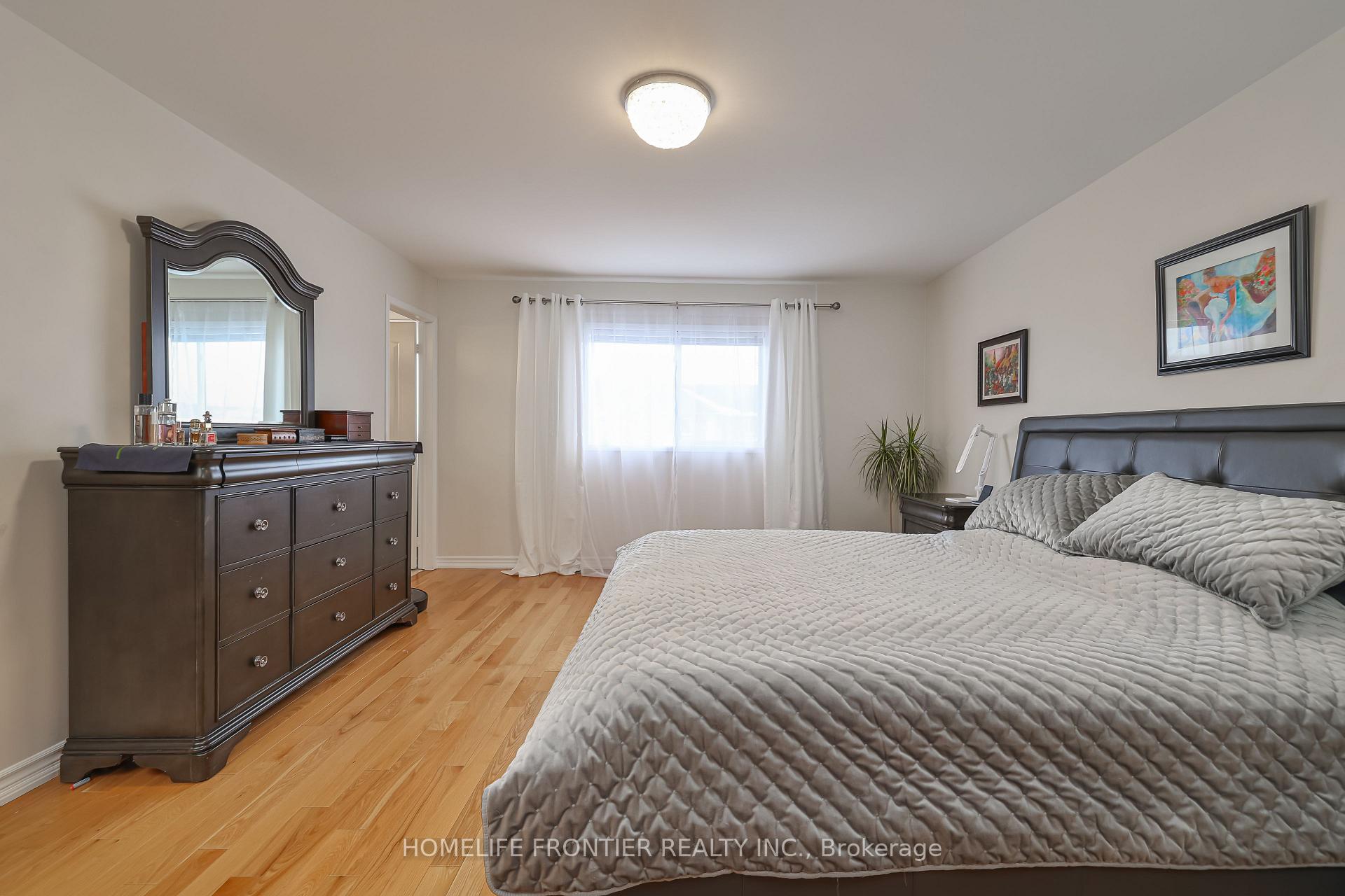 Photo 27 of 88 Penderwick Crescent, Vaughan, Vellore Village — HOMEH