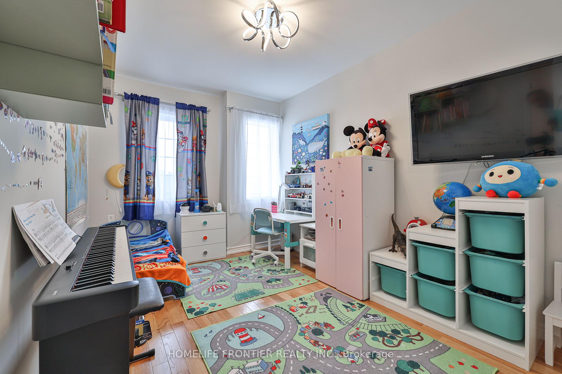 Photo 30 of 88 Penderwick Crescent, Vaughan, Vellore Village — HOMEH