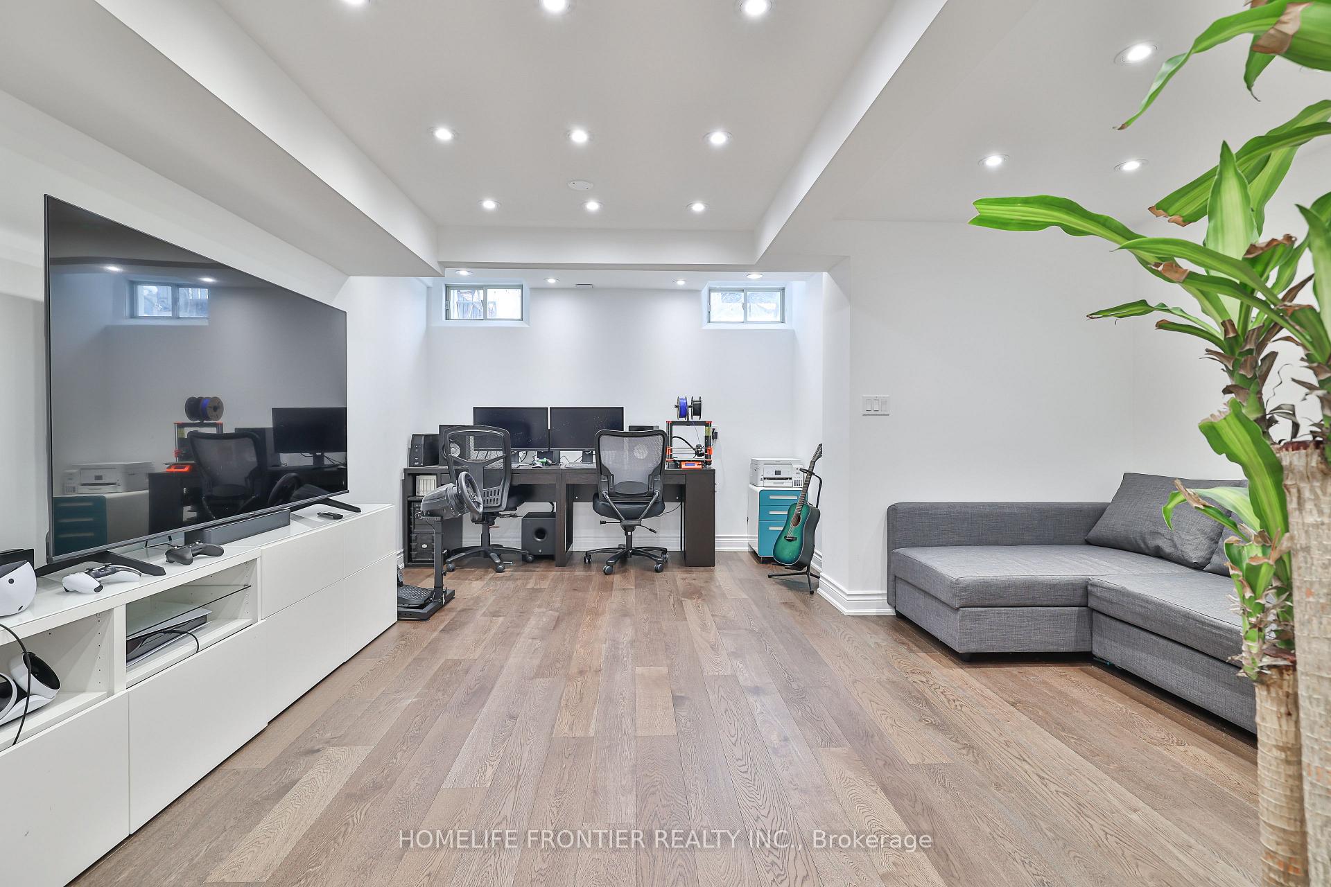 Photo 40 of 88 Penderwick Crescent, Vaughan, Vellore Village — HOMEH