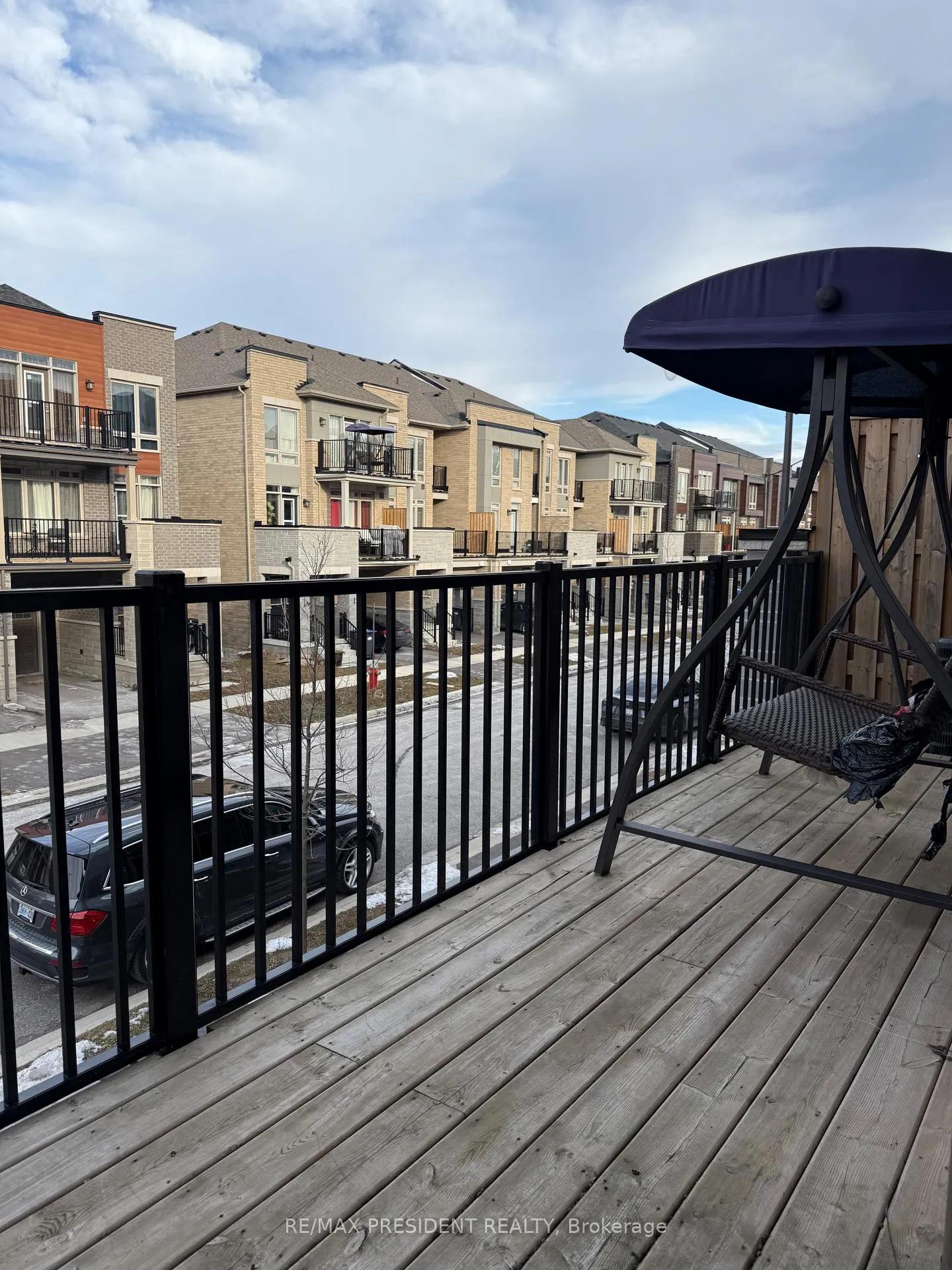 Photo 14 of 27 Arrowview Drive, Brampton, Northwest Brampton — HOMEH