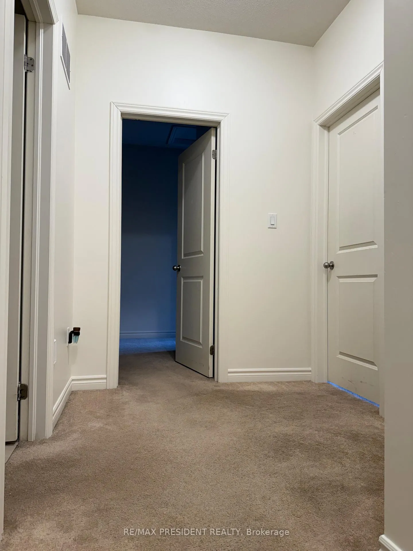 Photo 15 of 27 Arrowview Drive, Brampton, Northwest Brampton — HOMEH