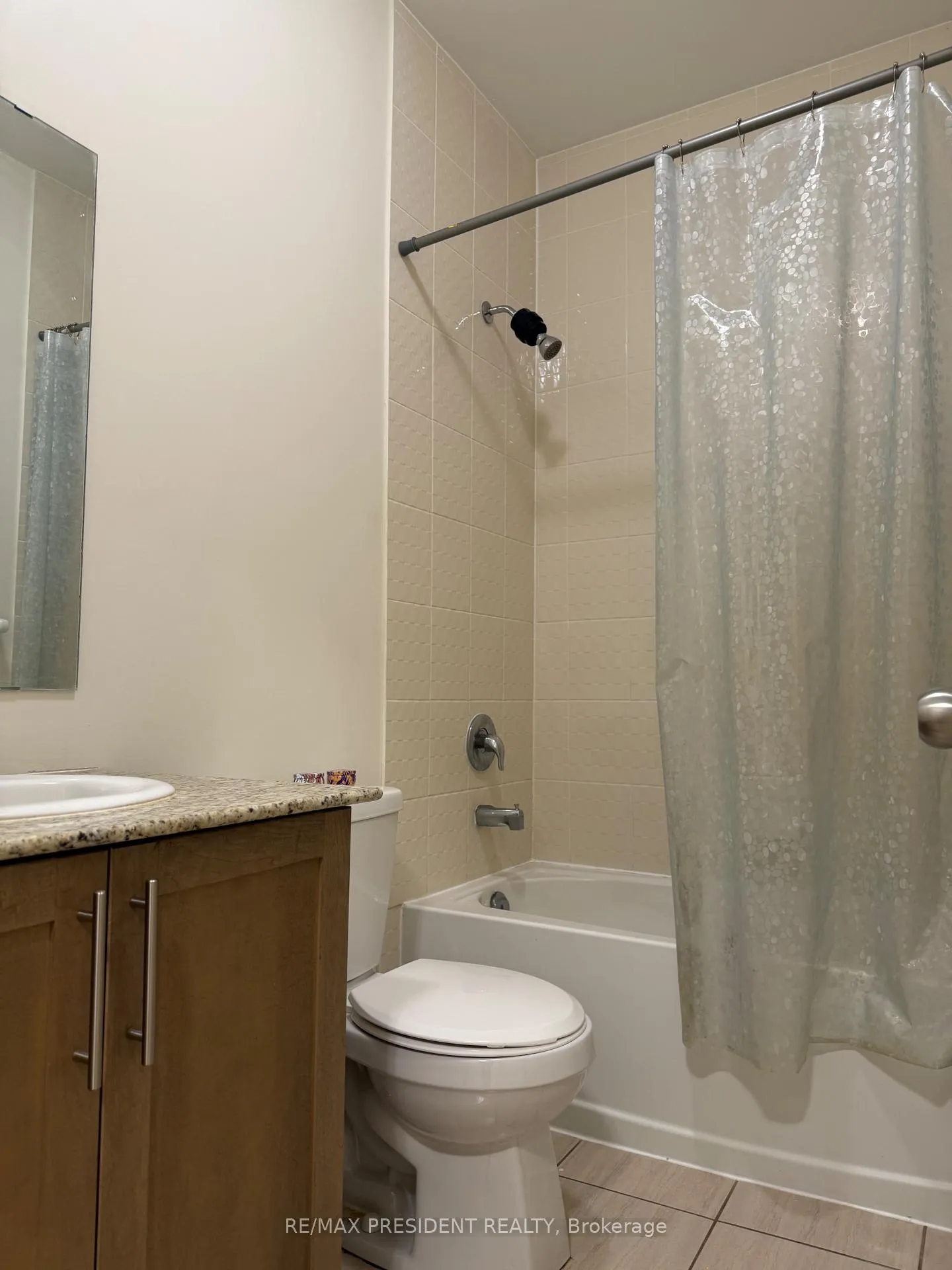 Photo 16 of 27 Arrowview Drive, Brampton, Northwest Brampton — HOMEH