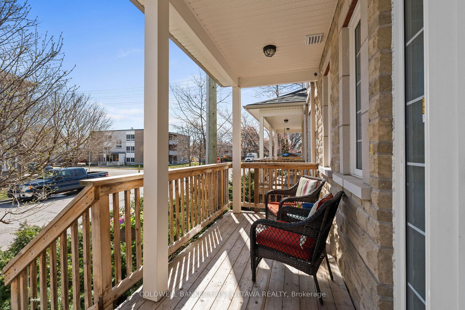 Photo 4 of 982 Hooper Street, Ottawa, Carlington — HOMEH