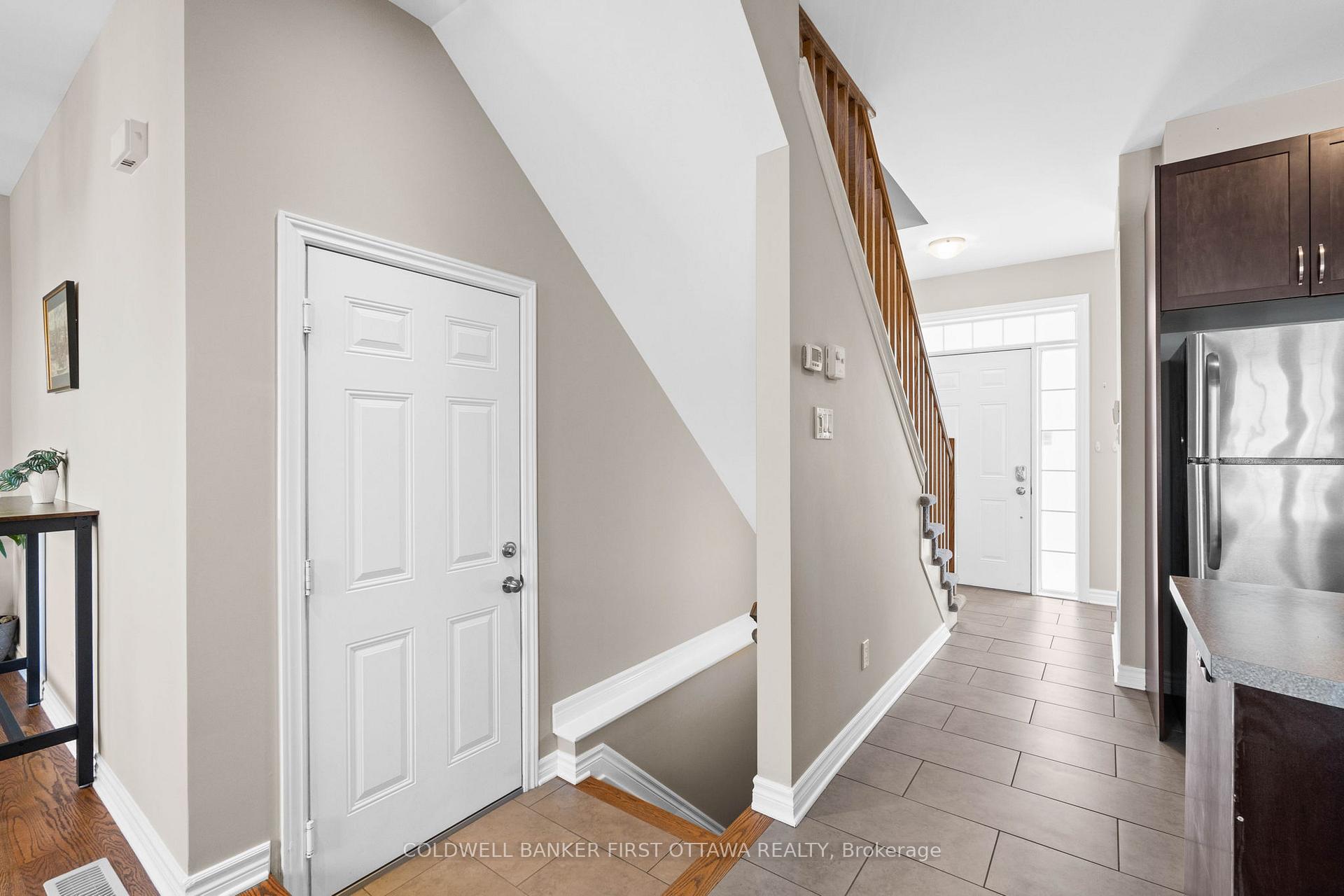 Photo 17 of 982 Hooper Street, Ottawa, Carlington — HOMEH