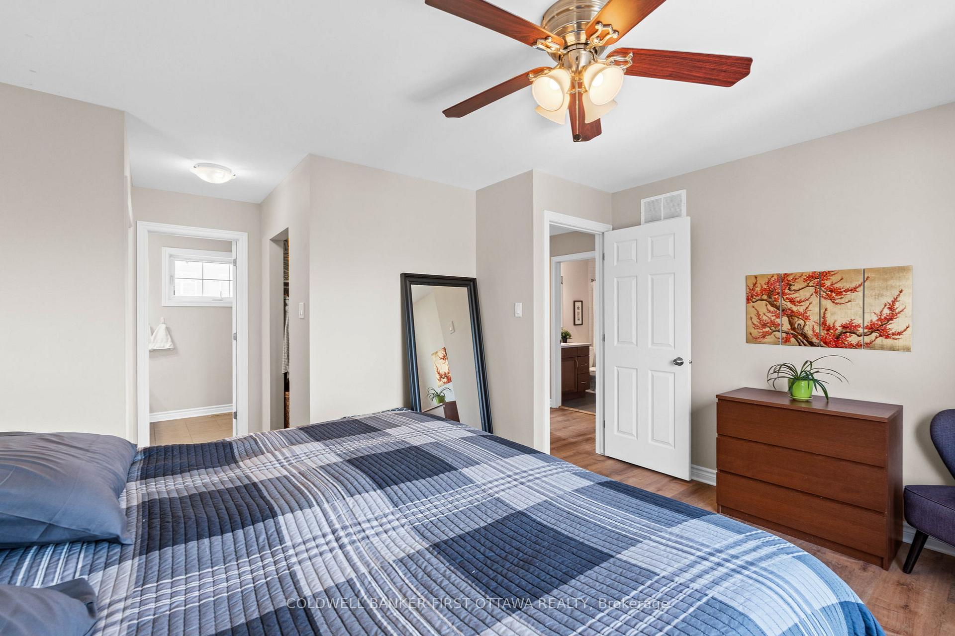 Photo 19 of 982 Hooper Street, Ottawa, Carlington — HOMEH
