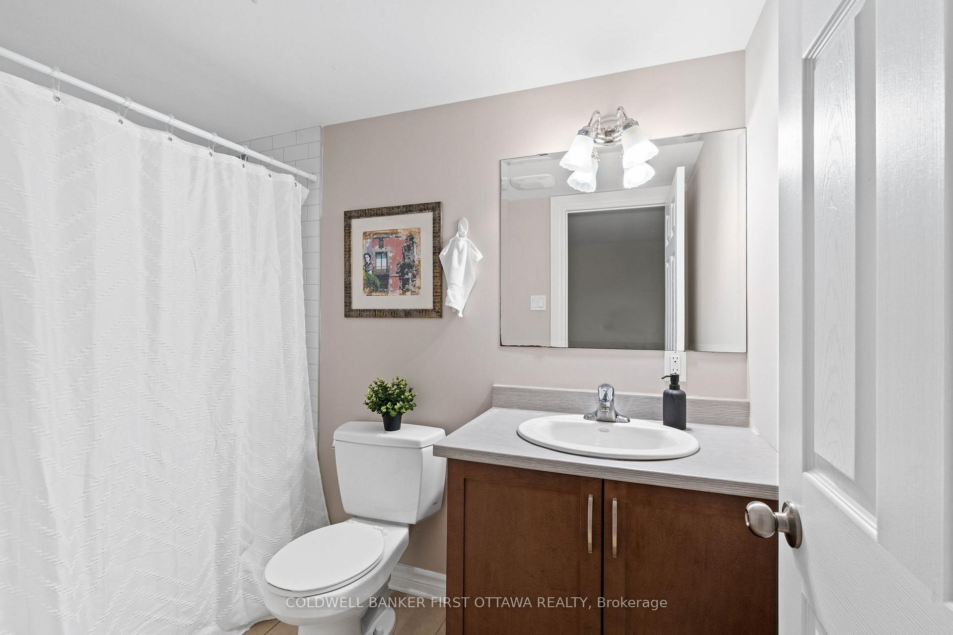 Photo 29 of 982 Hooper Street, Ottawa, Carlington — HOMEH