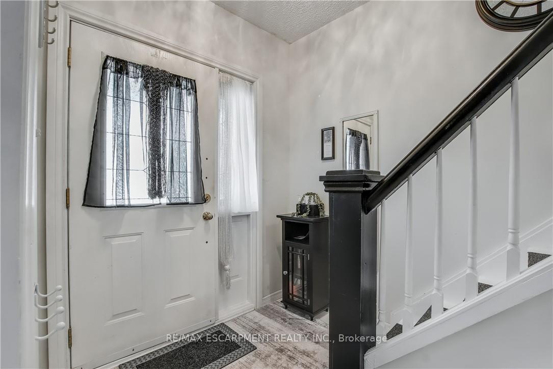 Photo 5 of 51 East 22nd Street, Hamilton, Eastmount — HOMEH
