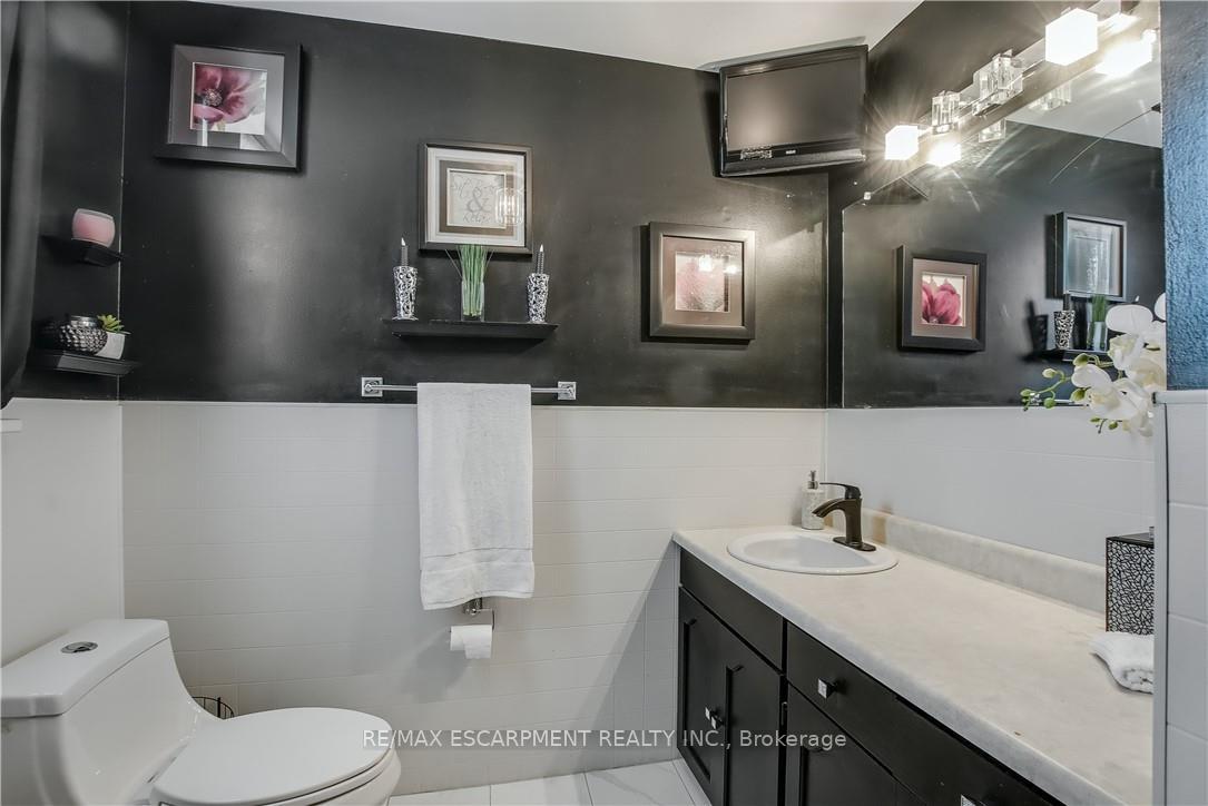 Photo 26 of 51 East 22nd Street, Hamilton, Eastmount — HOMEH