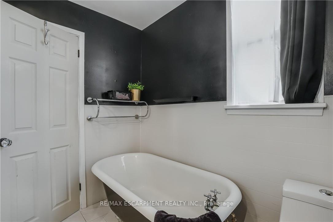 Photo 27 of 51 East 22nd Street, Hamilton, Eastmount — HOMEH