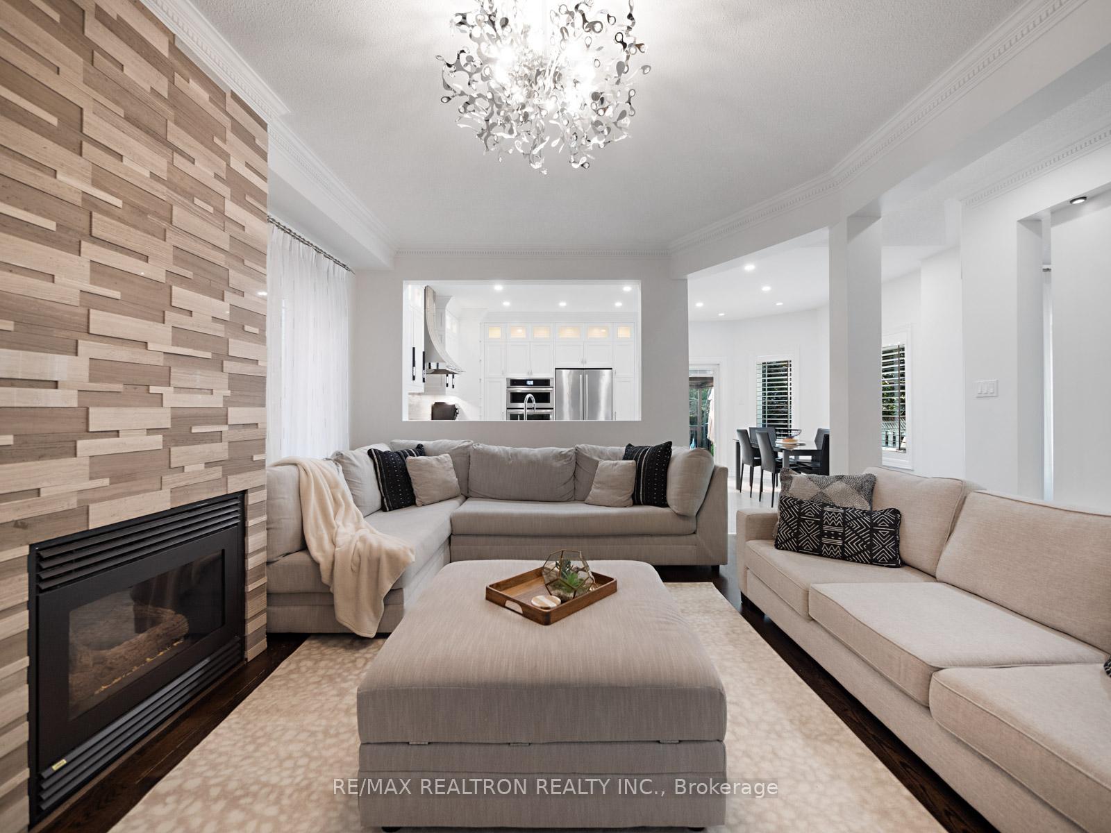 Photo 13 of 132 Oakhurst Drive, Vaughan, Beverley Glen — HOMEH