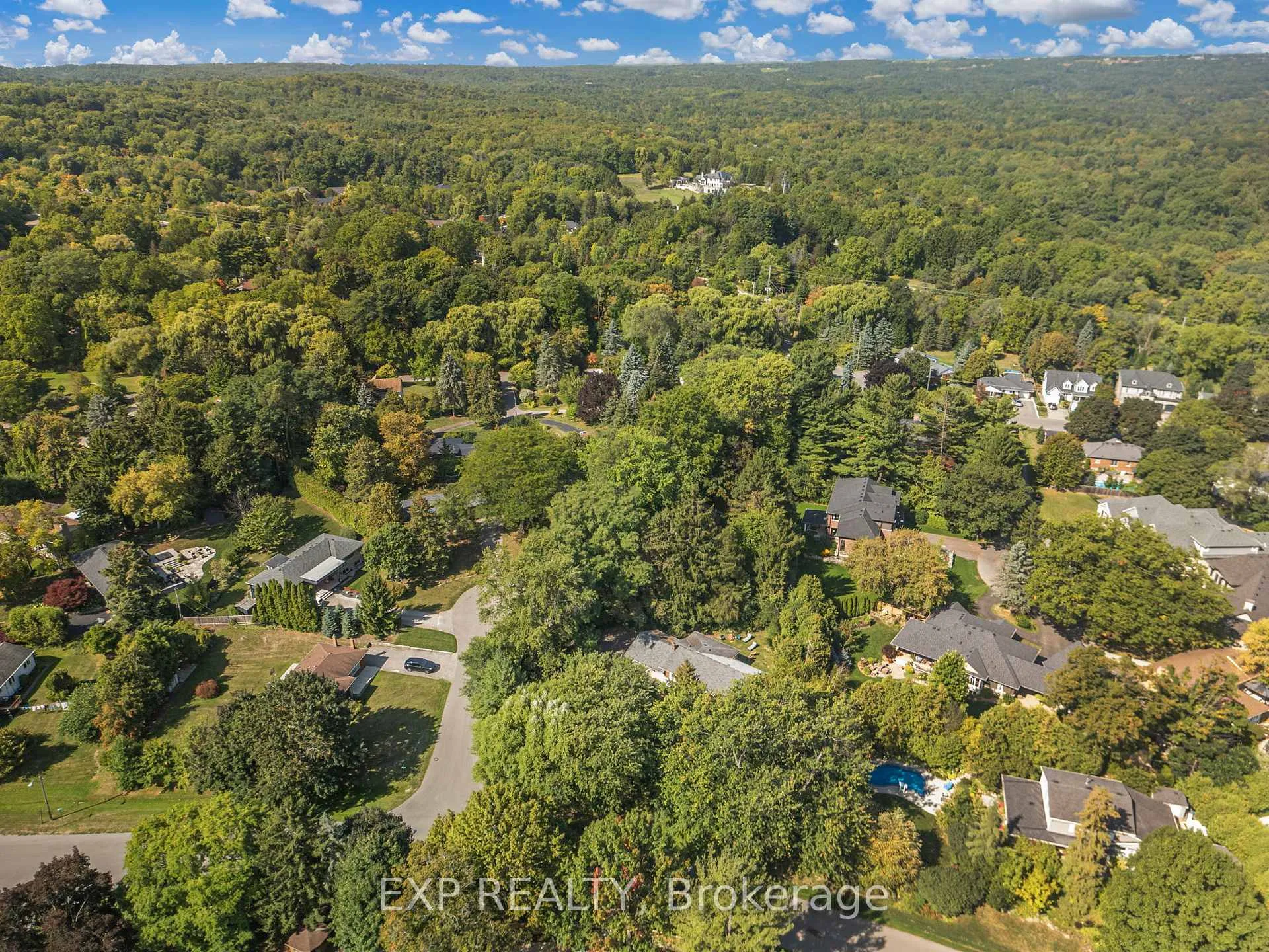 Photo 9 of 376 Philip Place, Hamilton, Ancaster — HOMEH