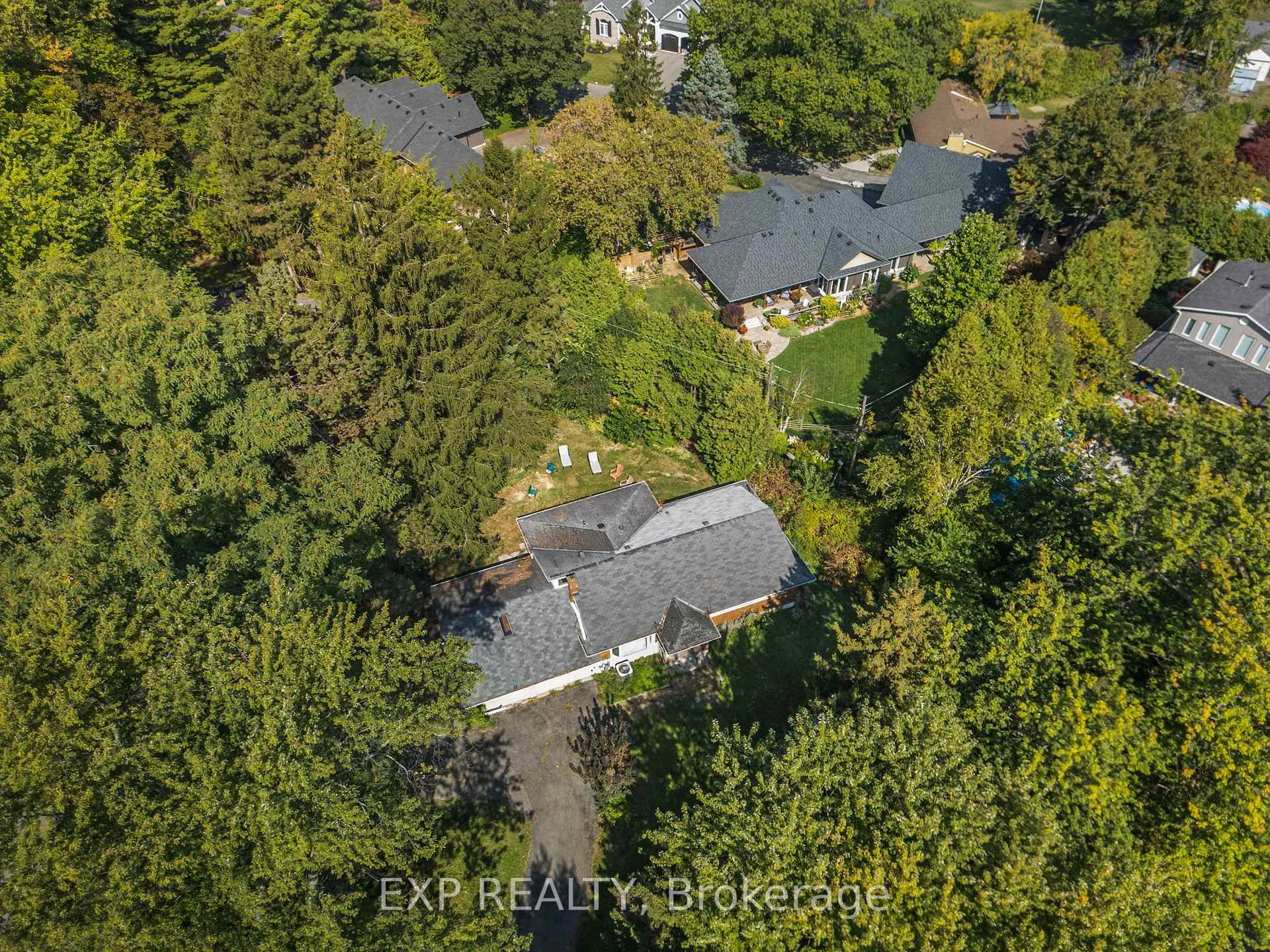 Photo 10 of 376 Philip Place, Hamilton, Ancaster — HOMEH