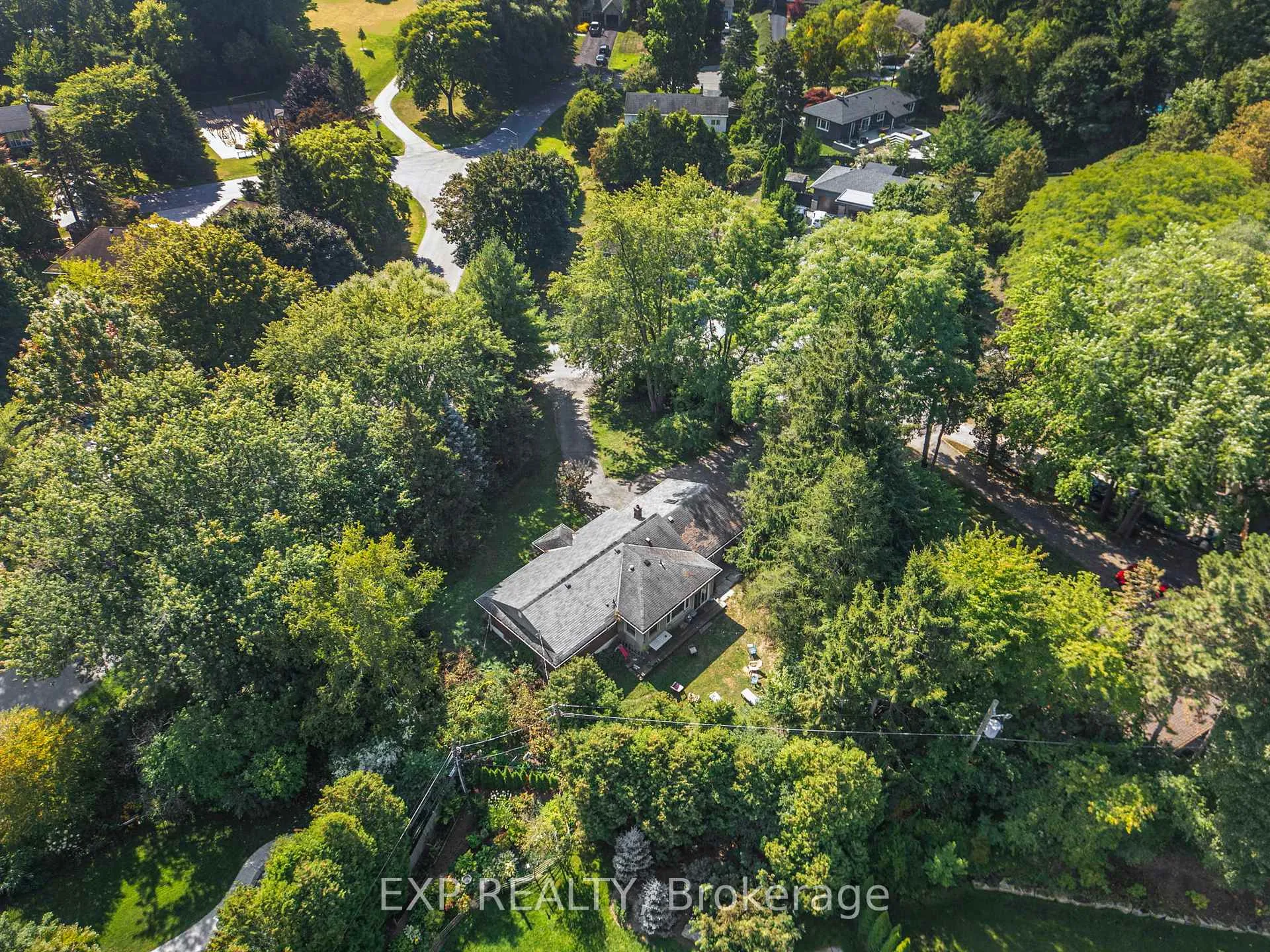 Photo 11 of 376 Philip Place, Hamilton, Ancaster — HOMEH