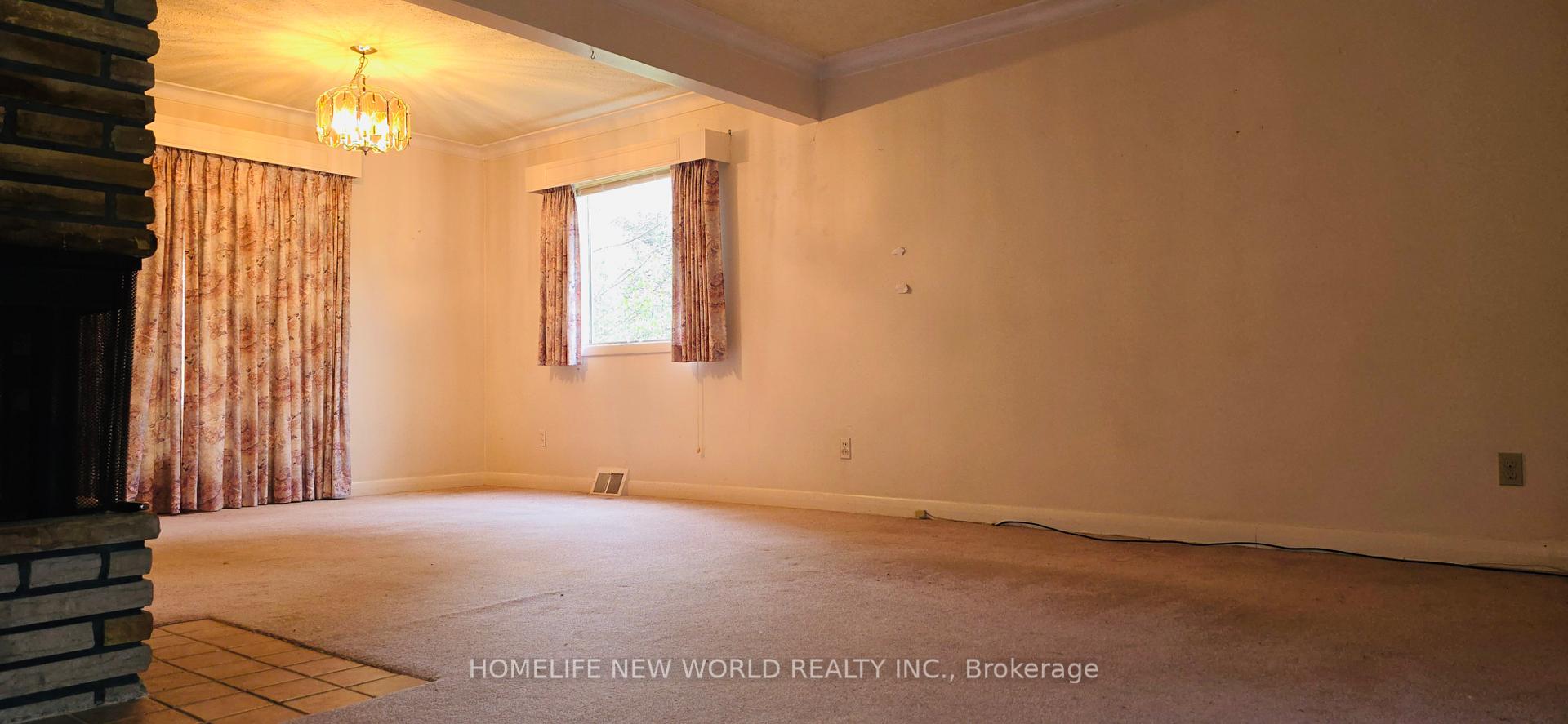 Photo 4 of 145 Waymar Heights Boulevard, Vaughan, Islington Woods — HOMEH
