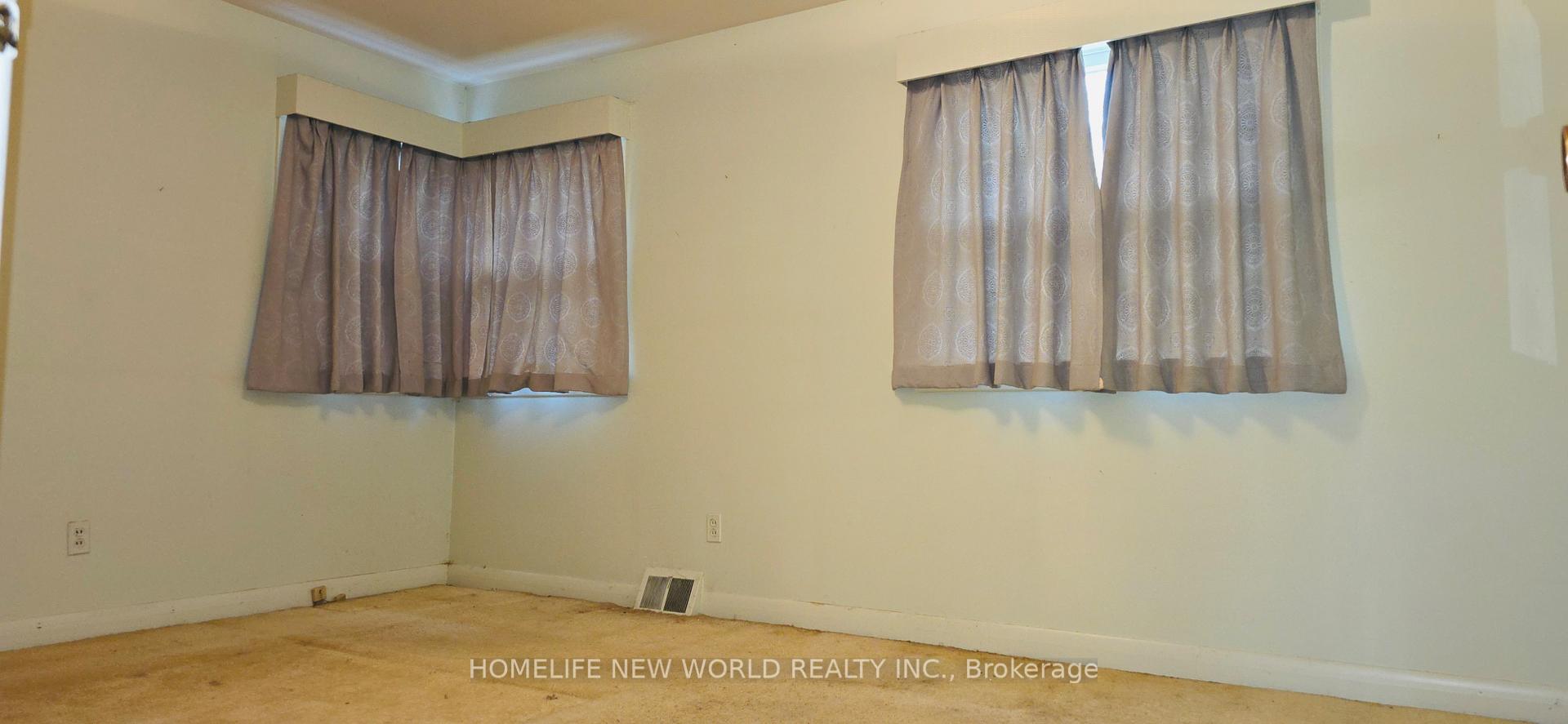 Photo 6 of 145 Waymar Heights Boulevard, Vaughan, Islington Woods — HOMEH