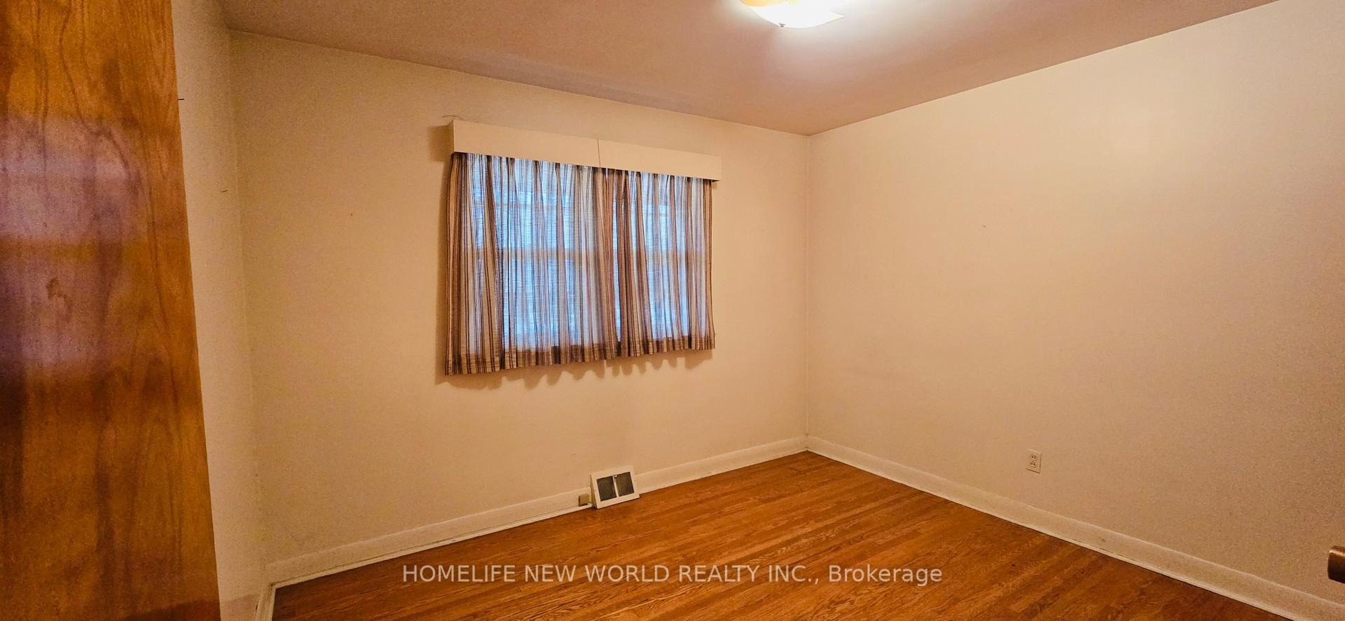 Photo 7 of 145 Waymar Heights Boulevard, Vaughan, Islington Woods — HOMEH