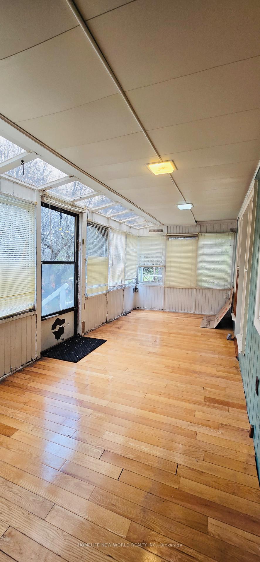 Photo 10 of 145 Waymar Heights Boulevard, Vaughan, Islington Woods — HOMEH