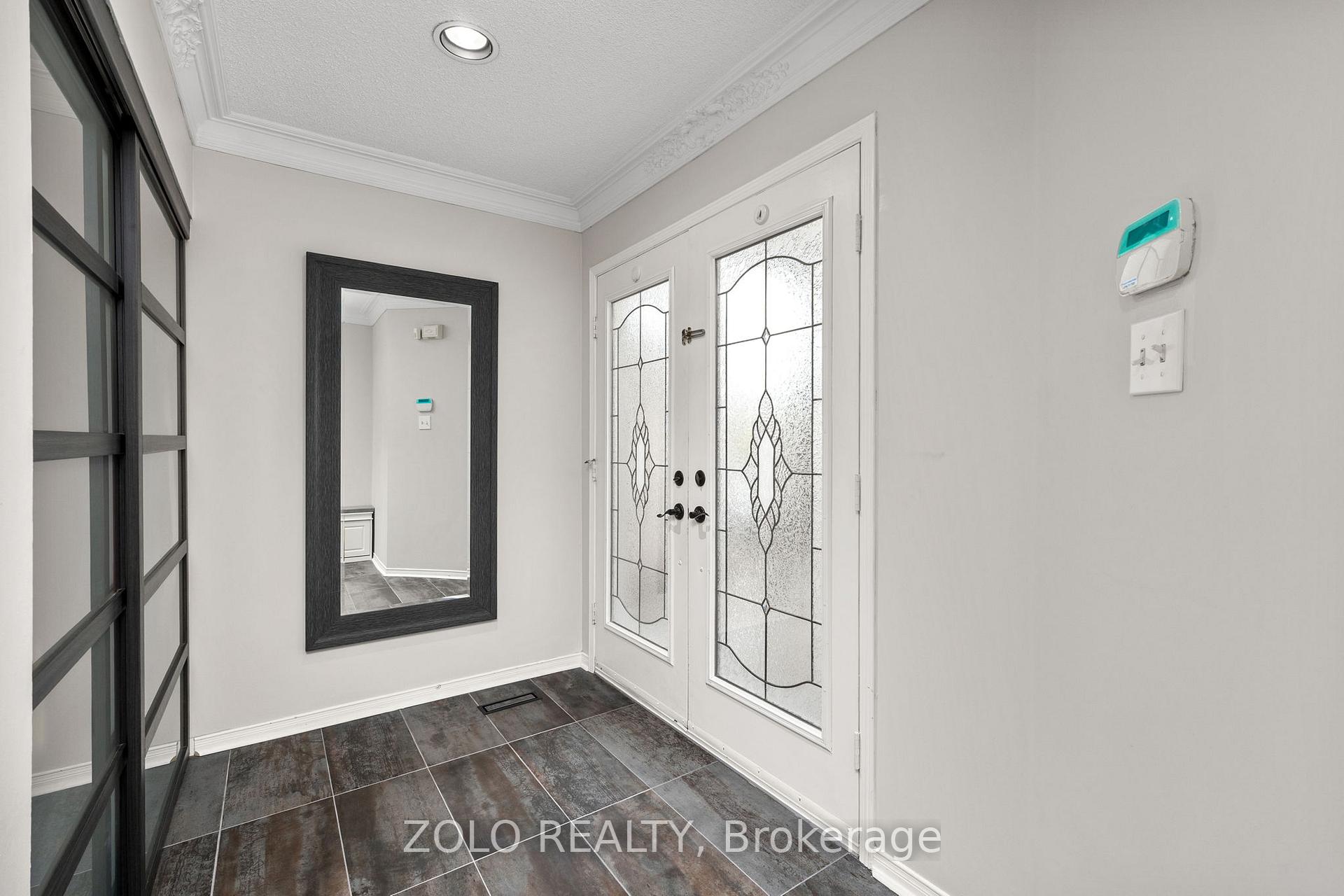 Photo 5 of 49 Sandyshores Drive, Brampton, Sandringham-Wellington — HOMEH