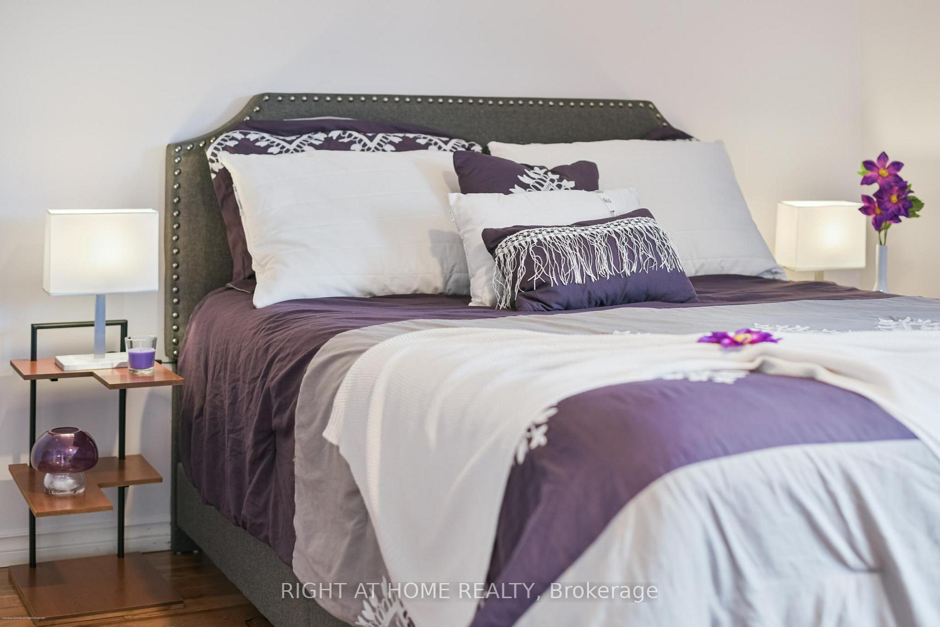 Photo 17 of 101 Bradbeer Crescent, Vaughan, Crestwood-Springfarm-Yorkhill — HOMEH