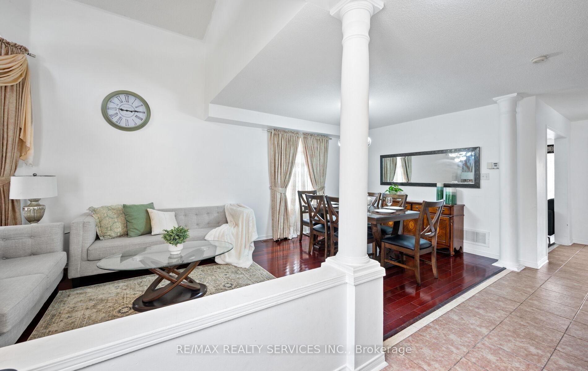 Photo 8 of 87 Queen Mary Drive, Brampton, Fletcher's Meadow — HOMEH