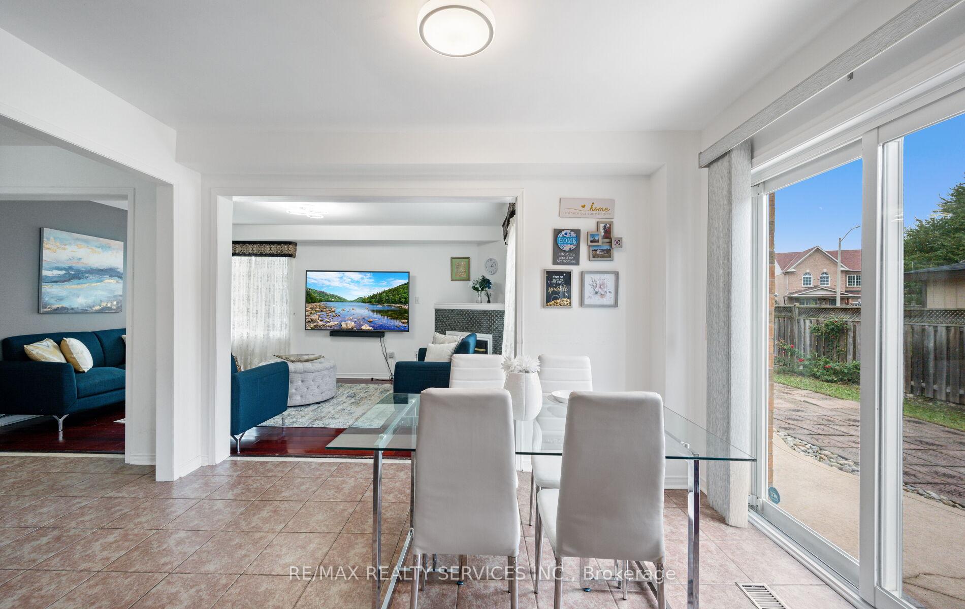 Photo 14 of 87 Queen Mary Drive, Brampton, Fletcher's Meadow — HOMEH