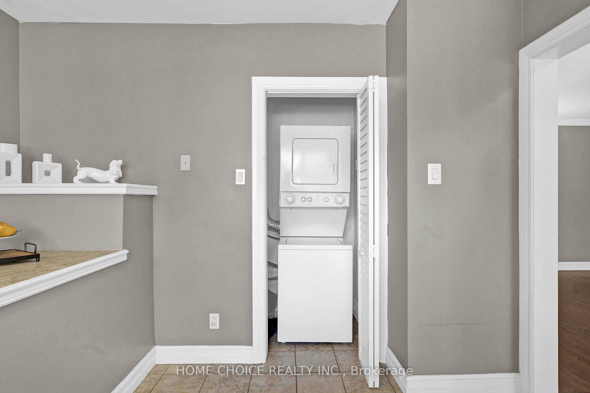 Photo 5 of 11 Thorncroft Crescent, Ajax, South East — HOMEH