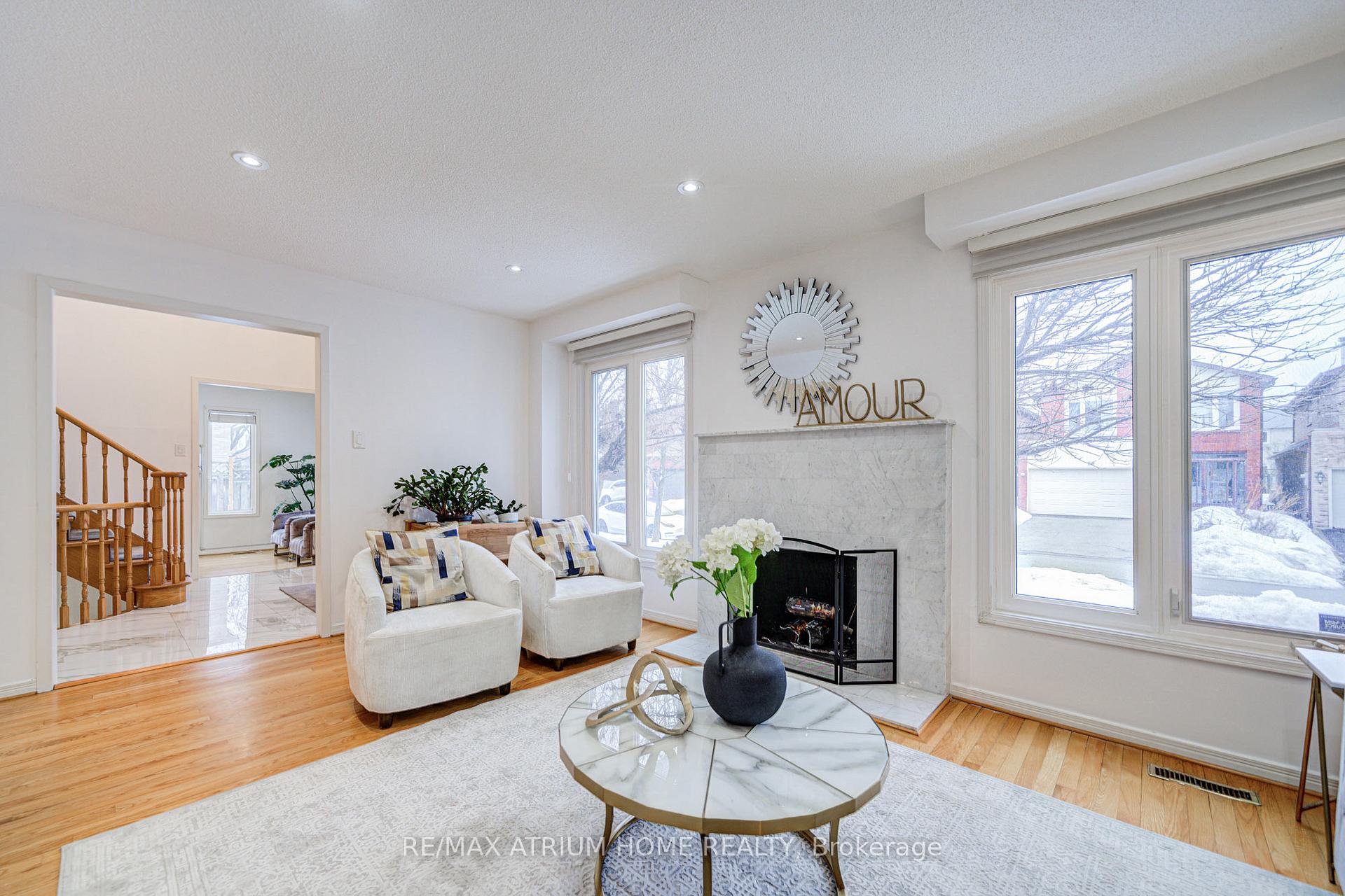 Photo 6 of 41 Kimbergate Way, Vaughan, Brownridge — HOMEH