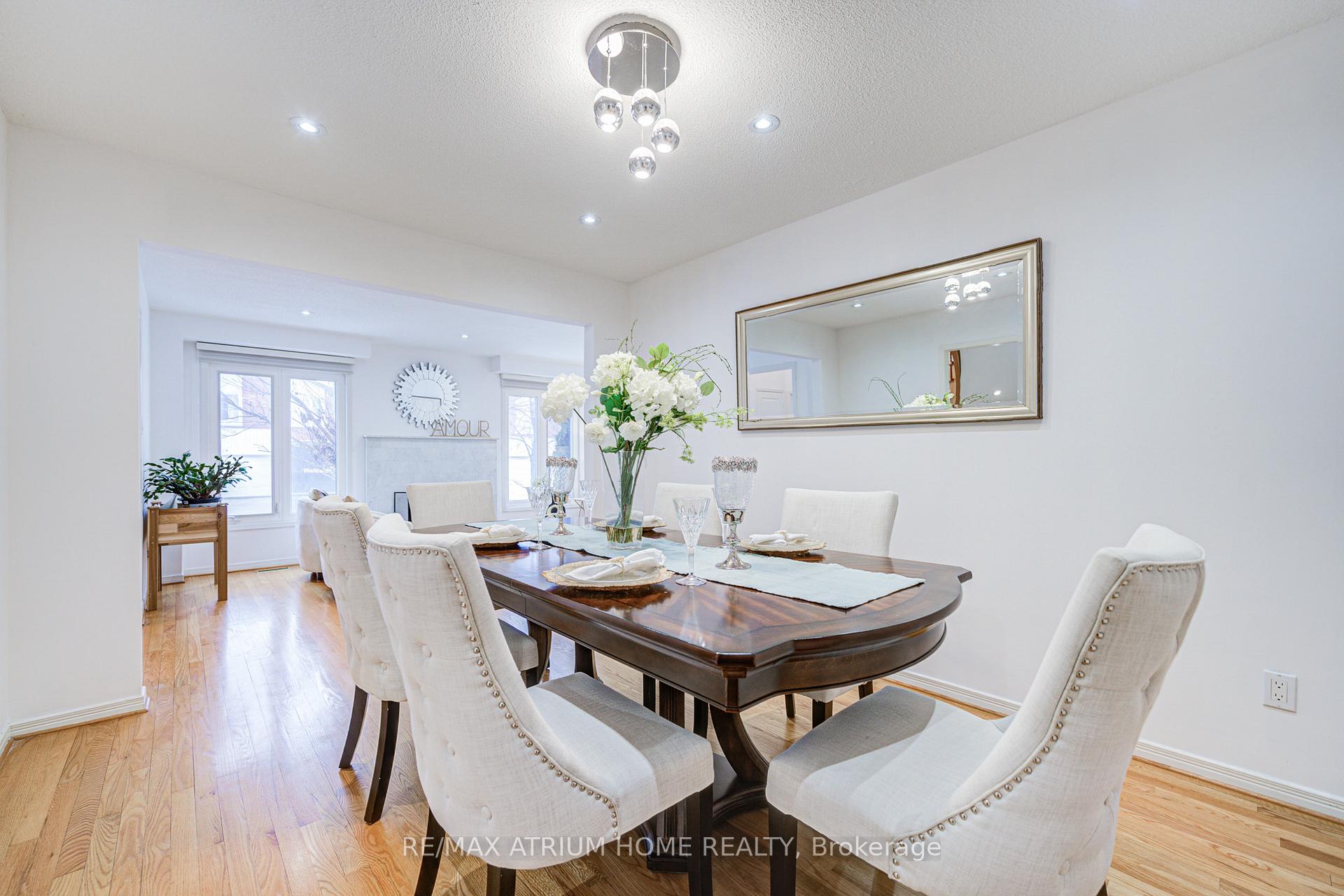 Photo 8 of 41 Kimbergate Way, Vaughan, Brownridge — HOMEH