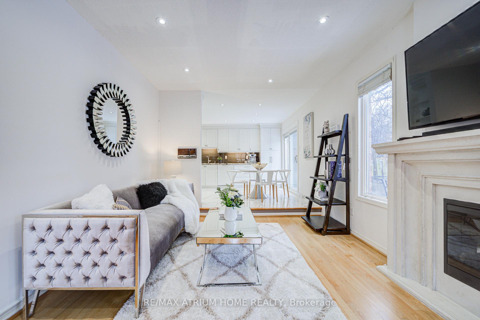 Photo 9 of 41 Kimbergate Way, Vaughan, Brownridge — HOMEH
