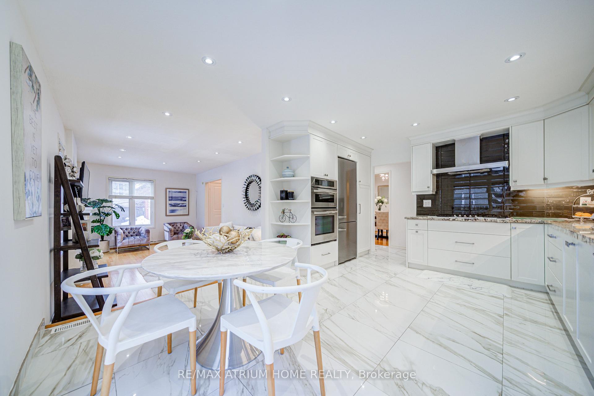 Photo 15 of 41 Kimbergate Way, Vaughan, Brownridge — HOMEH