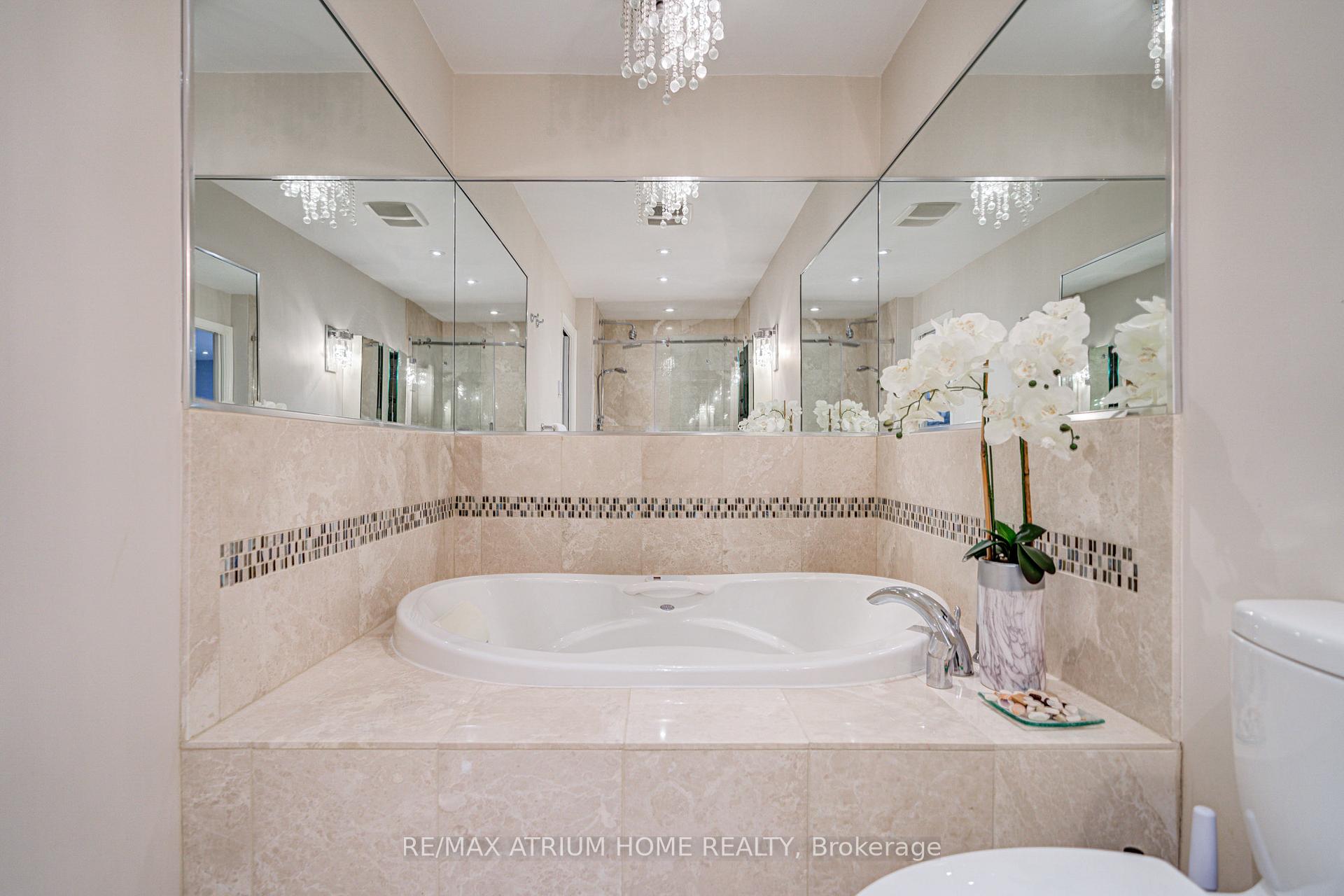 Photo 39 of 41 Kimbergate Way, Vaughan, Brownridge — HOMEH